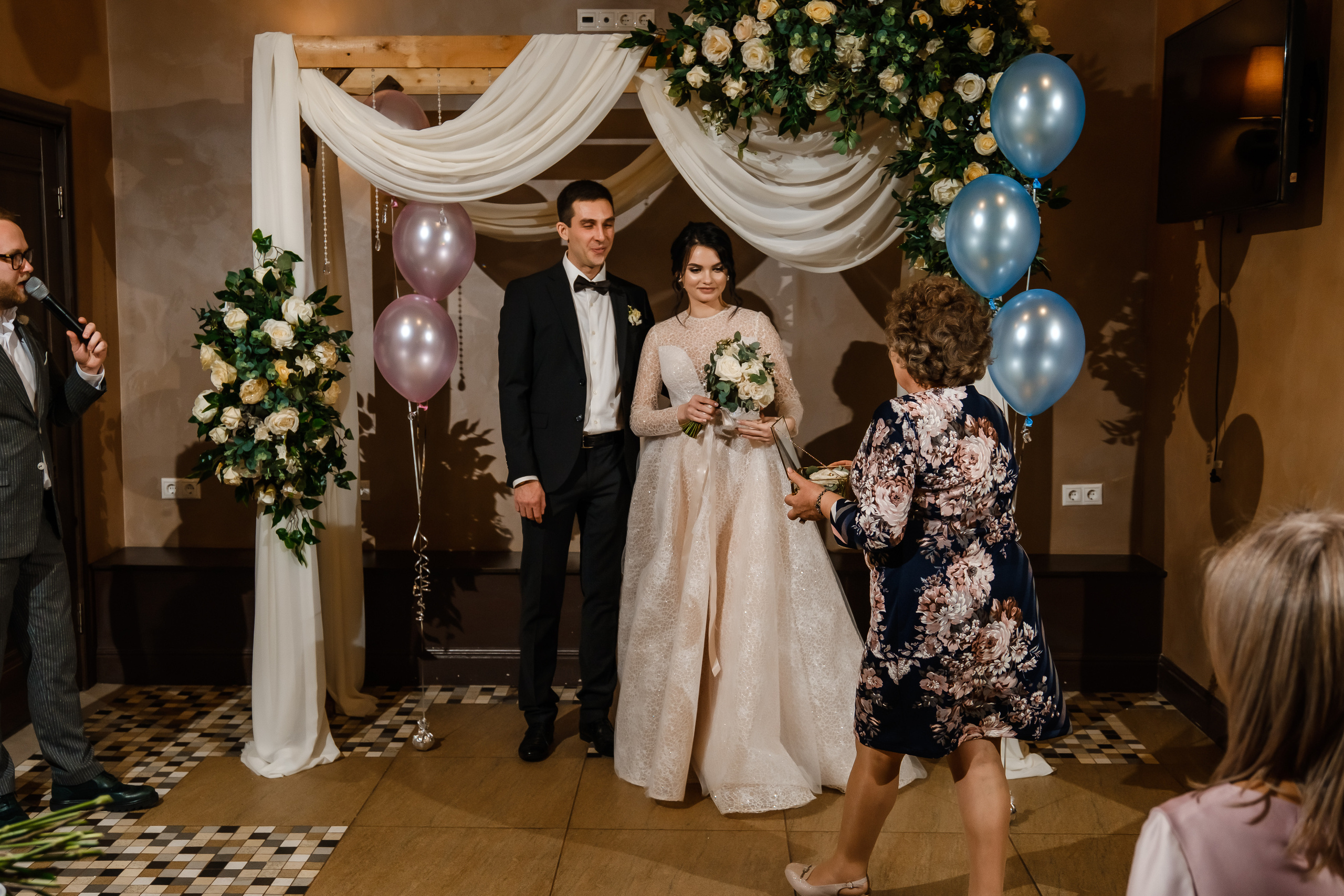 Илья и Яна. Хабаровск. Ноябрь. Немного Прогулка, студия, выездная, банкет. Свадебный фотограф в Хабаровске