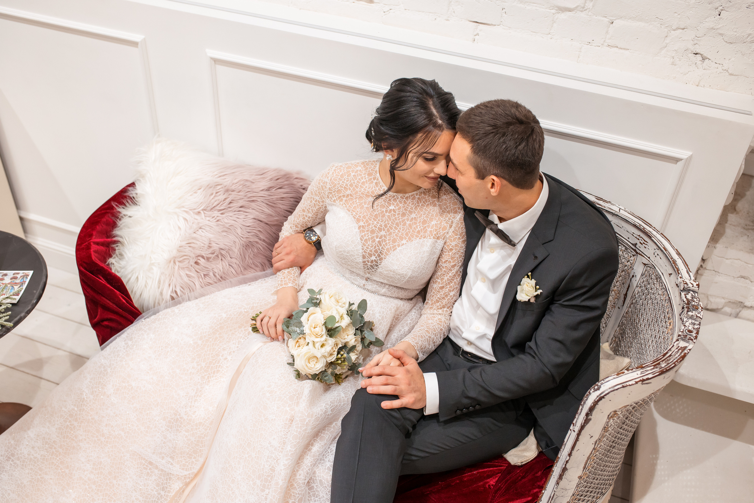 Илья и Яна. Хабаровск. Ноябрь. Немного Прогулка, студия, выездная, банкет. Свадебный фотограф в Хабаровске