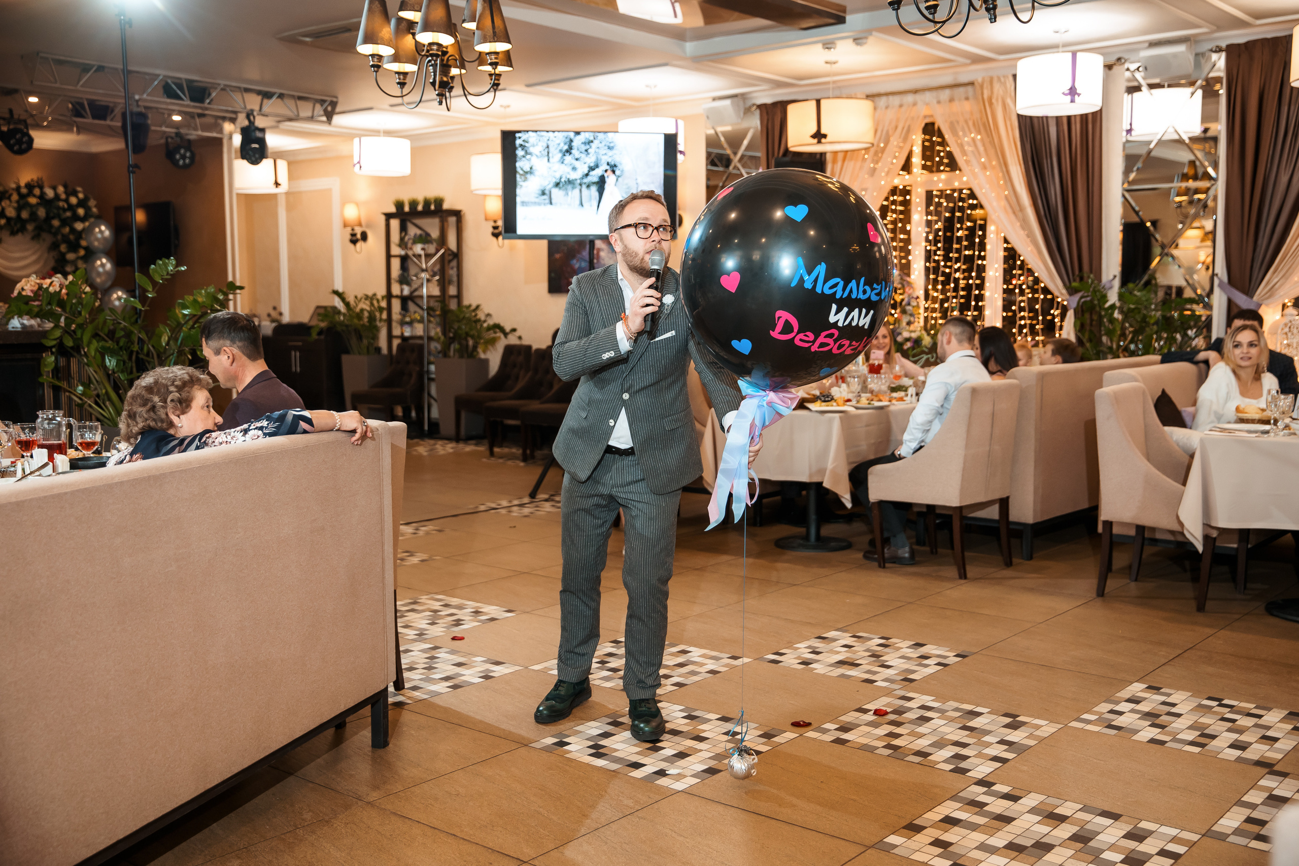 Илья и Яна. Хабаровск. Ноябрь. Немного Прогулка, студия, выездная, банкет. Свадебный фотограф в Хабаровске