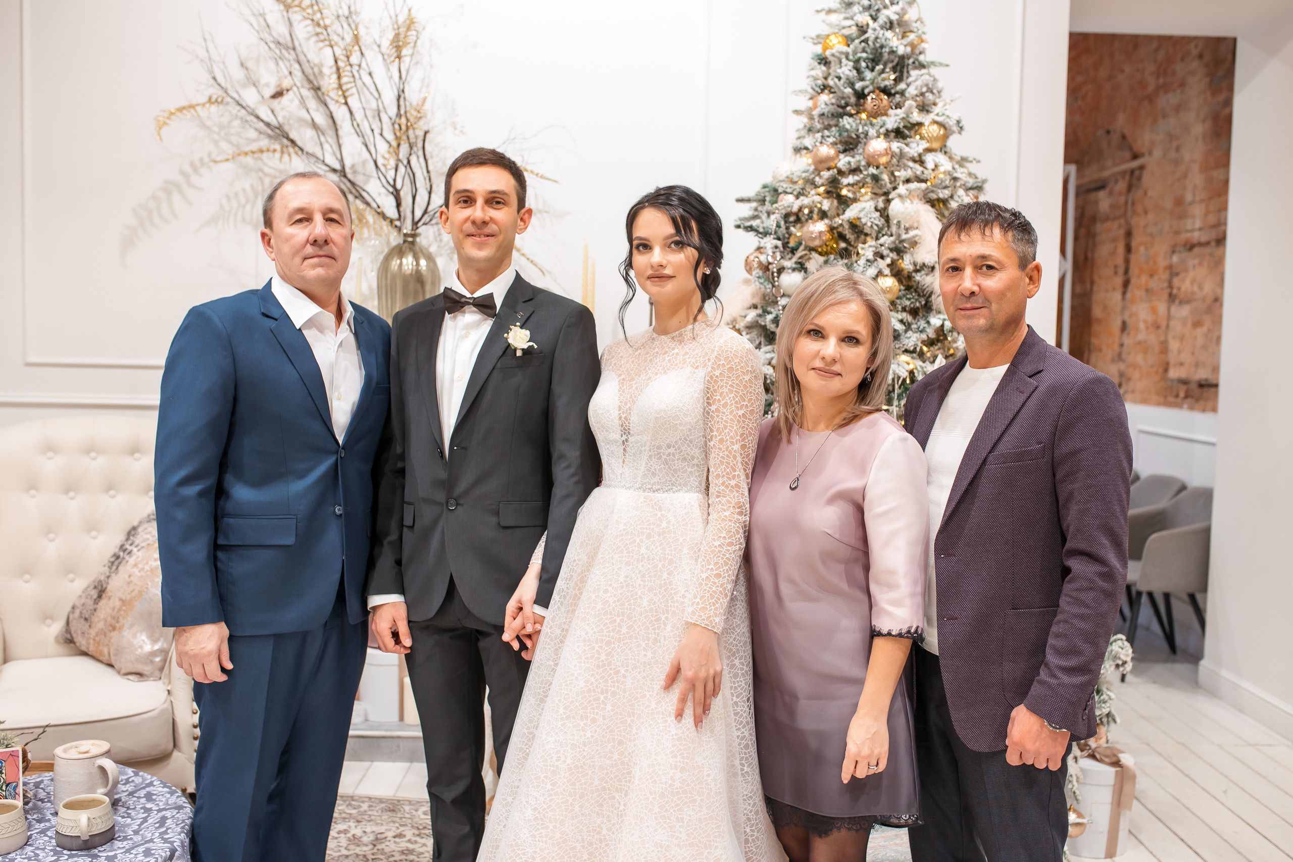 Илья и Яна. Хабаровск. Ноябрь. Немного Прогулка, студия, выездная, банкет. Свадебный фотограф в Хабаровске