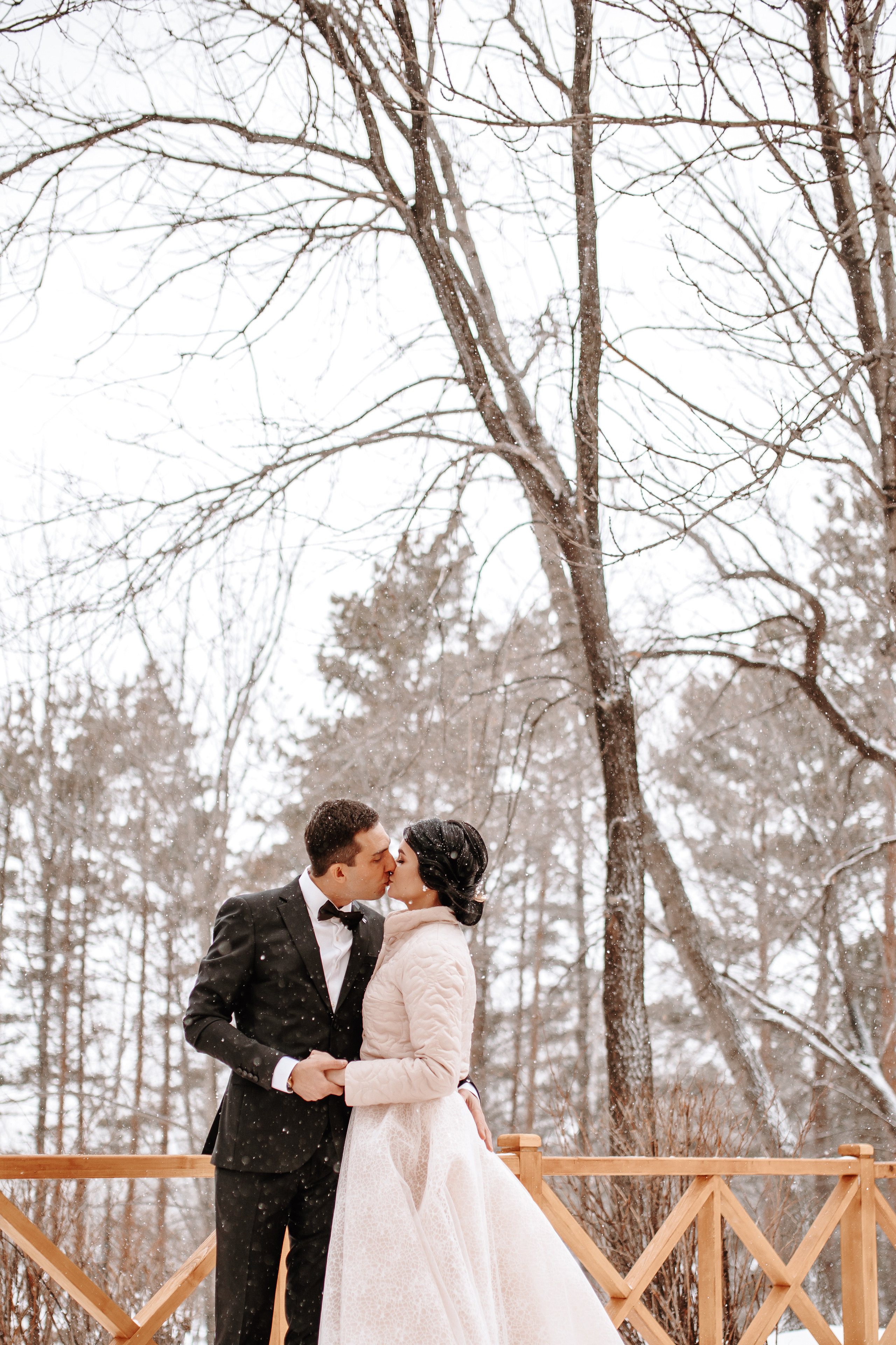 Илья и Яна. Хабаровск. Ноябрь. Немного Прогулка, студия, выездная, банкет. Свадебный фотограф в Хабаровске