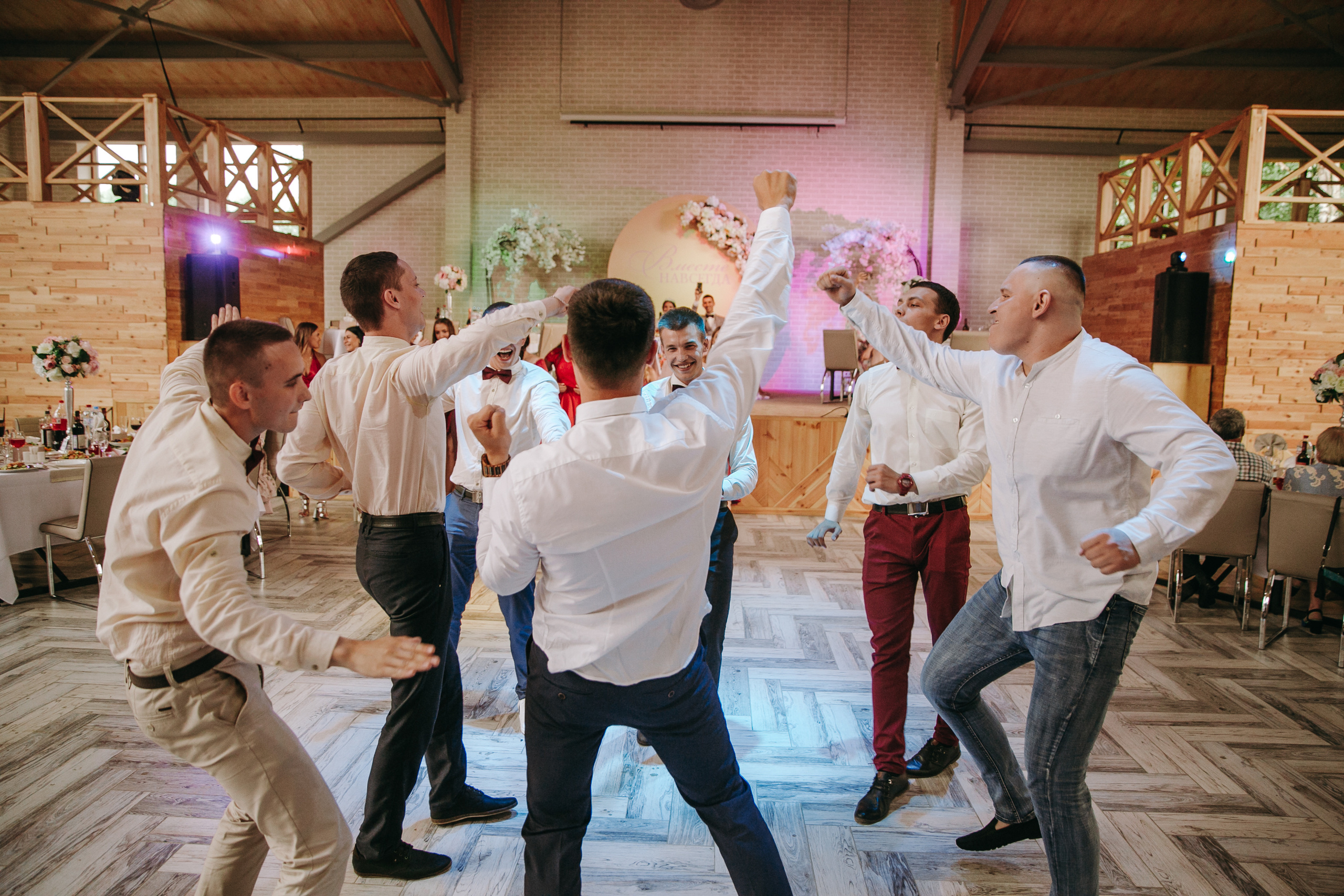 Кирилл и Мария. Солнечный-Холдоми. Выездная регестрация + постановка с гостями. Свадебный фотограф в Хабаровске