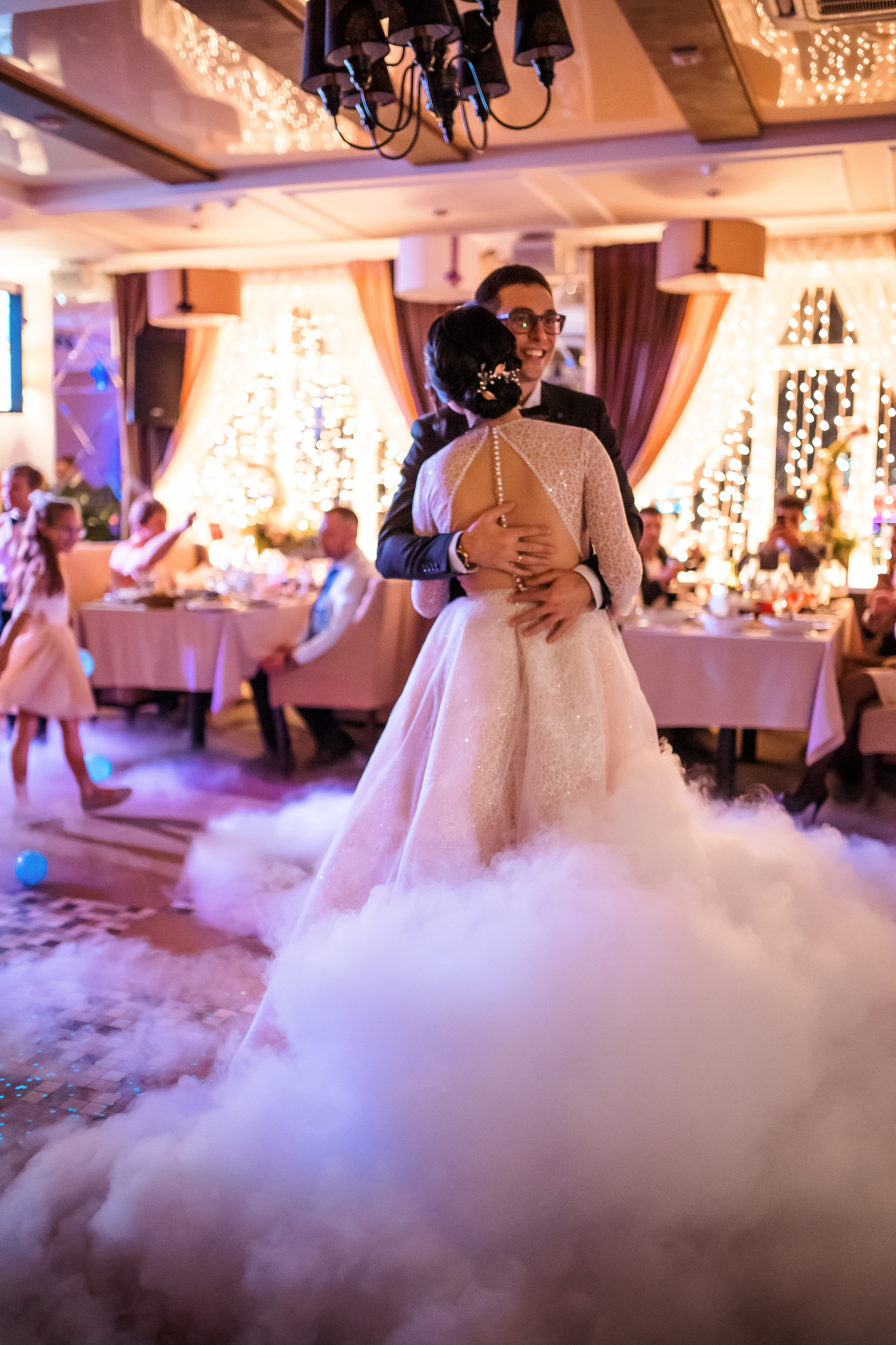 Илья и Яна. Хабаровск. Ноябрь. Немного Прогулка, студия, выездная, банкет. Свадебный фотограф в Хабаровске