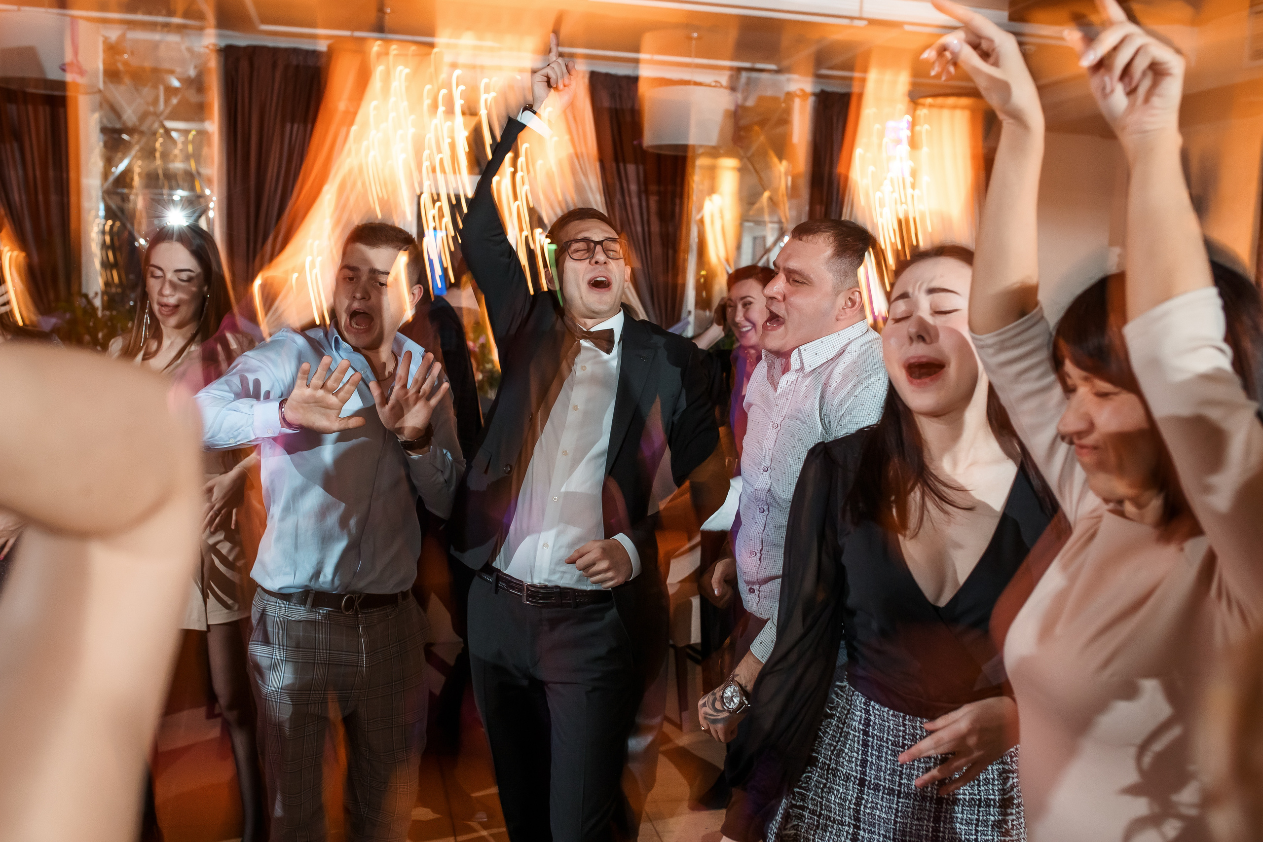 Илья и Яна. Хабаровск. Ноябрь. Немного Прогулка, студия, выездная, банкет. Свадебный фотограф в Хабаровске