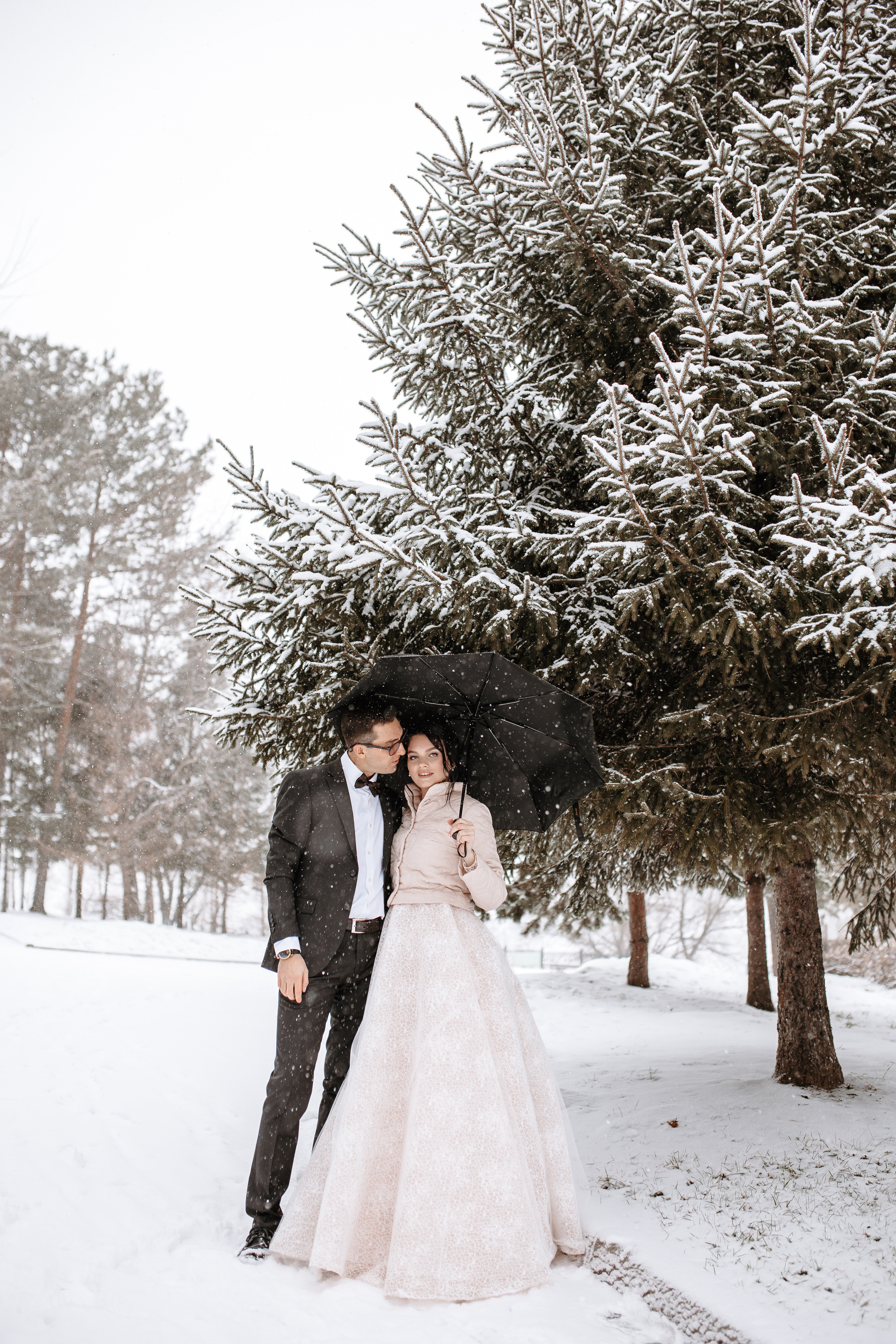 Илья и Яна. Хабаровск. Ноябрь. Немного Прогулка, студия, выездная, банкет. Свадебный фотограф в Хабаровске