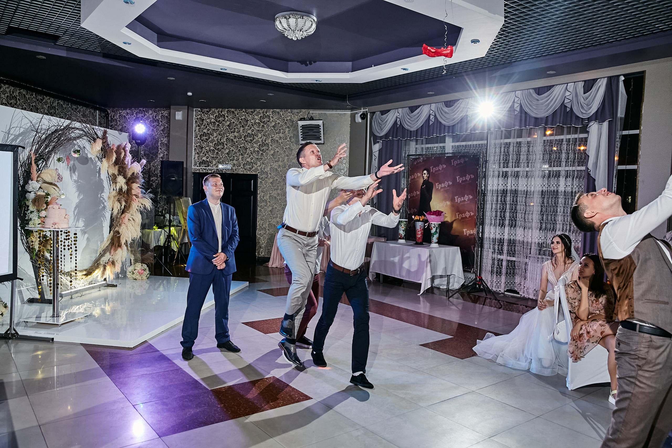 Виктория и Артем. Комсомольск-на-Амуре. Август. Свадебный фотограф в Хабаровске