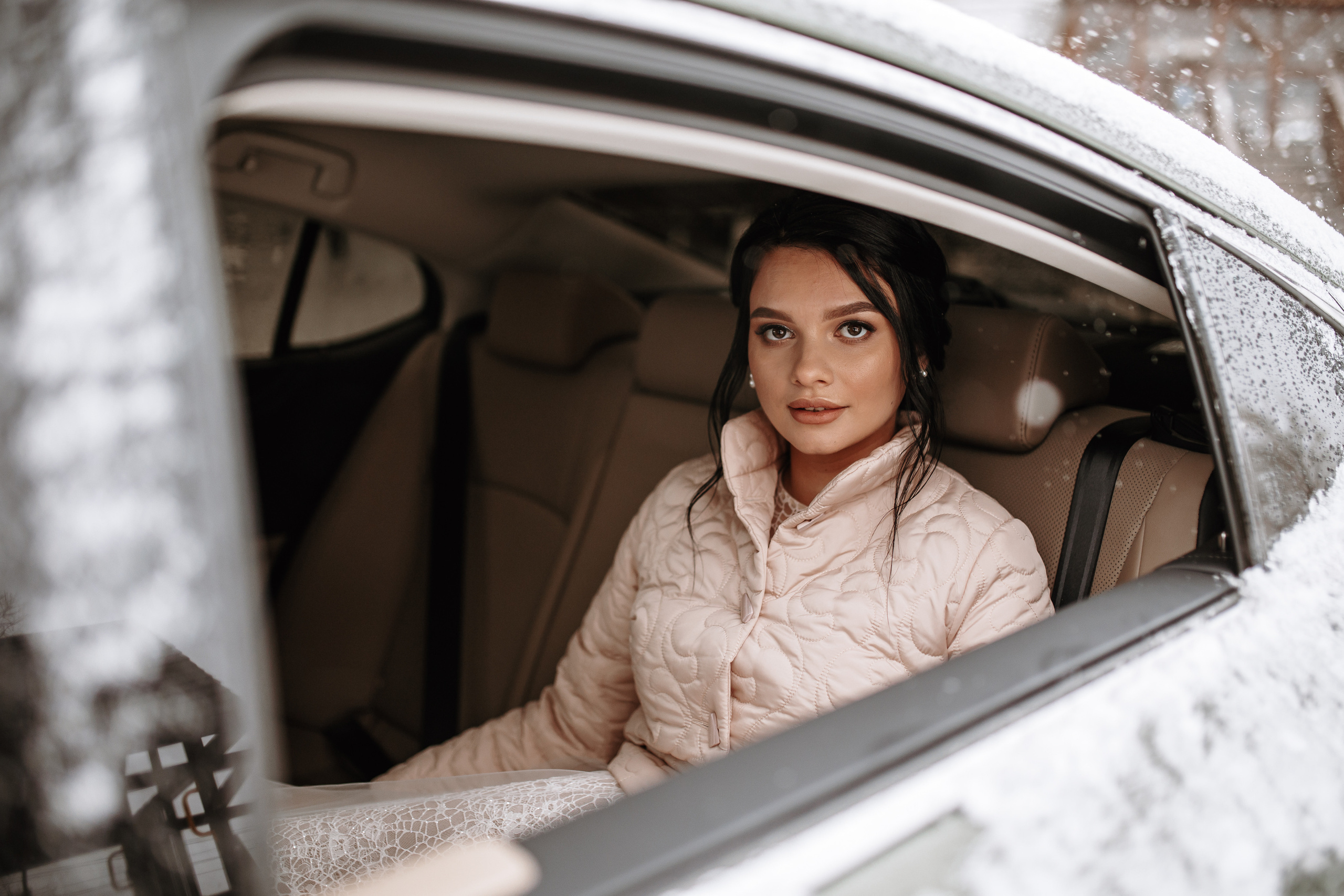 Илья и Яна. Хабаровск. Ноябрь. Немного Прогулка, студия, выездная, банкет. Свадебный фотограф в Хабаровске