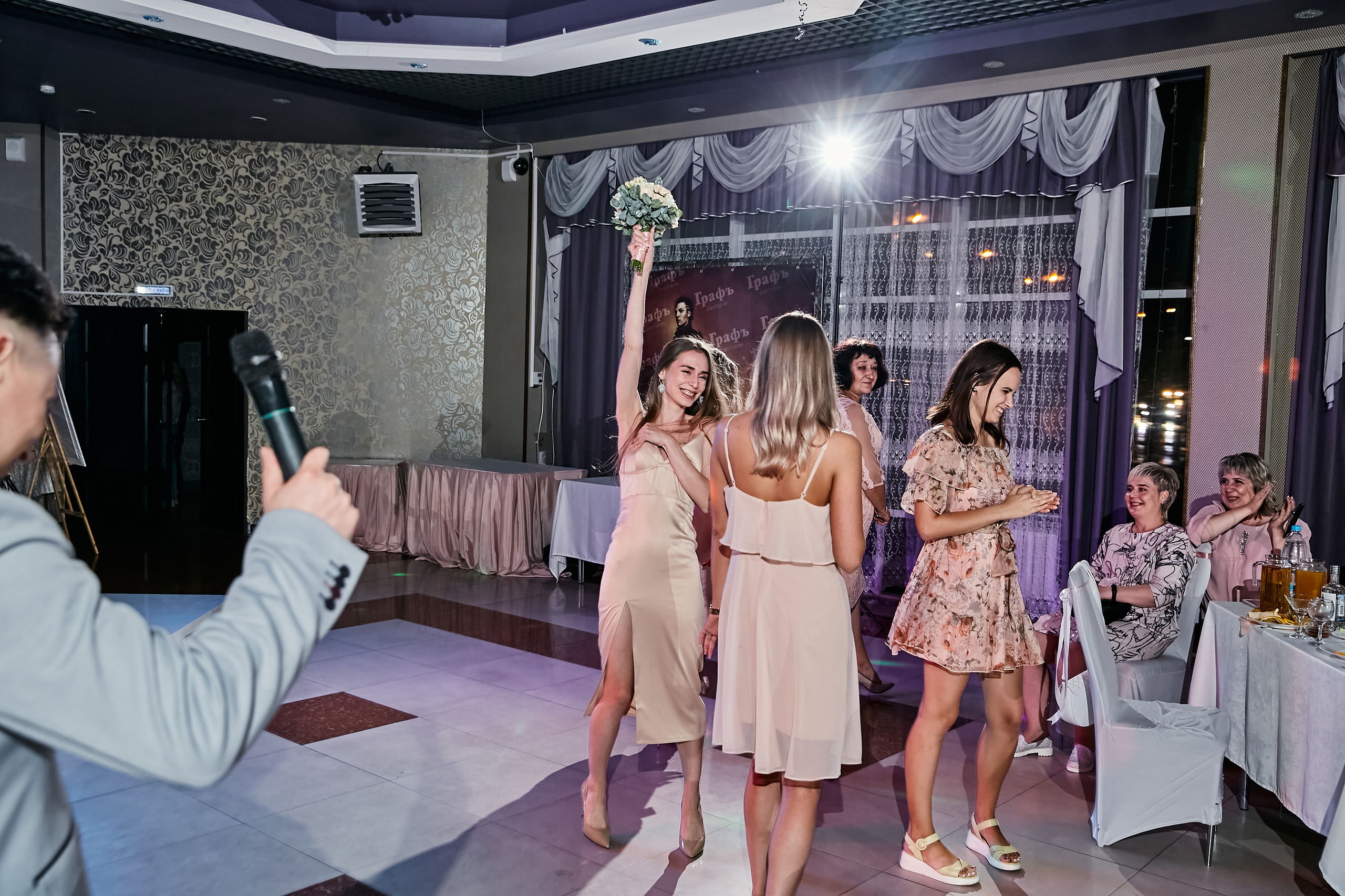 Виктория и Артем. Комсомольск-на-Амуре. Август. Свадебный фотограф в Хабаровске