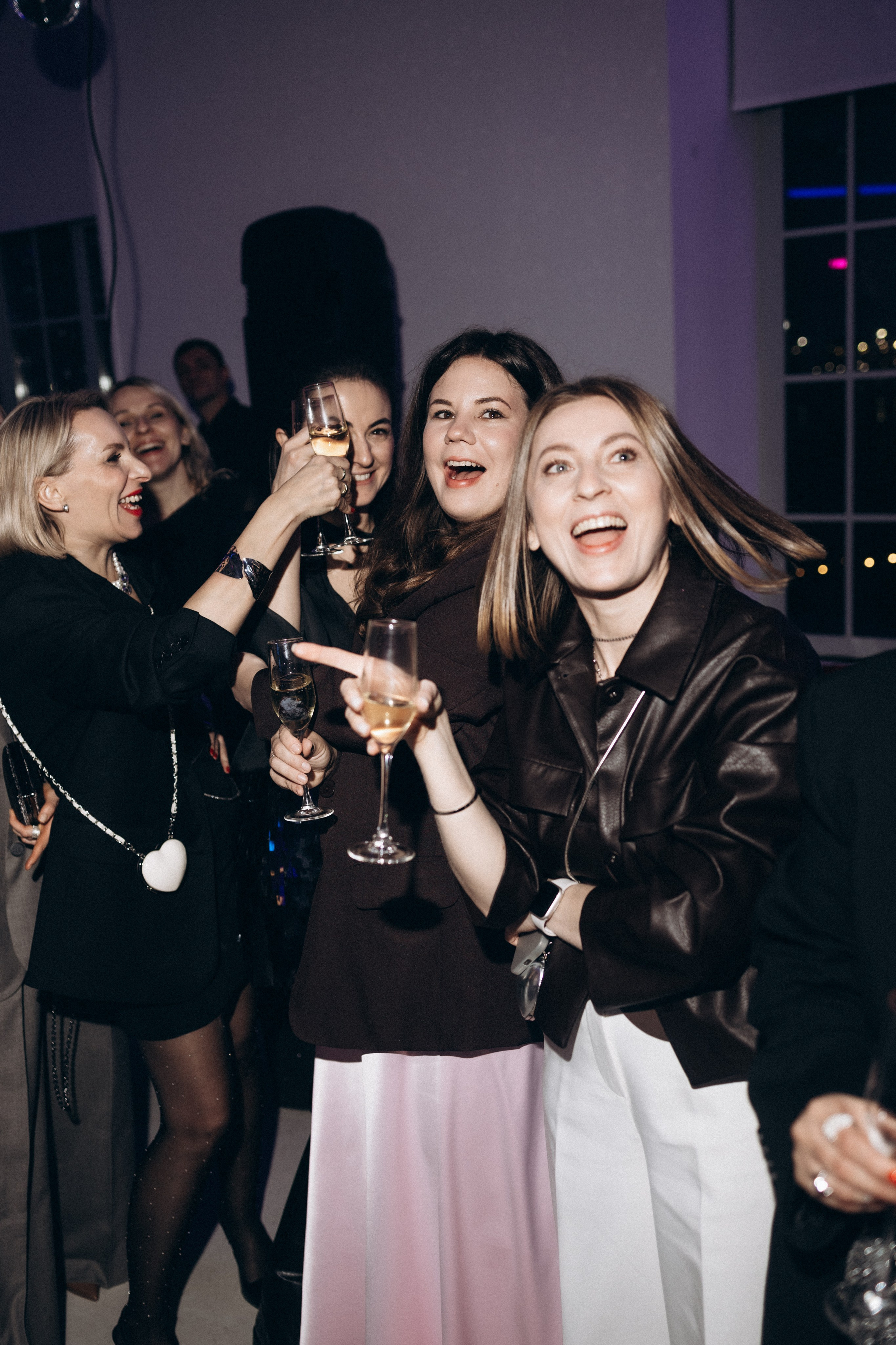 Встреча девочек из чатика. Фотограф Артем Бросов в Санкт-Петербурге и Дубае