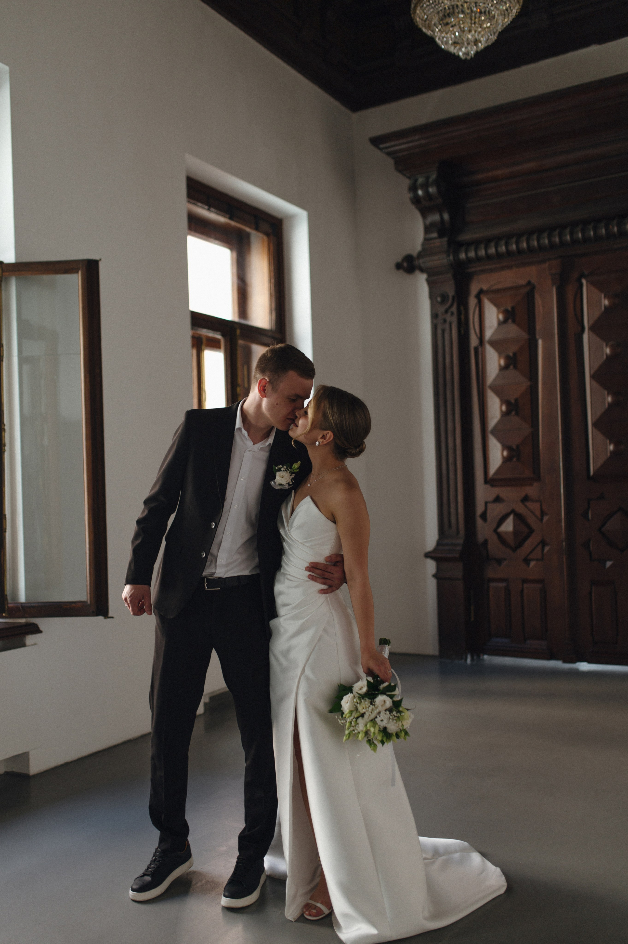 Полина и Егор. Особняк Спиридонова. Свадебный фотограф Москва и Санкт-Петербург. Анастасия Чудина