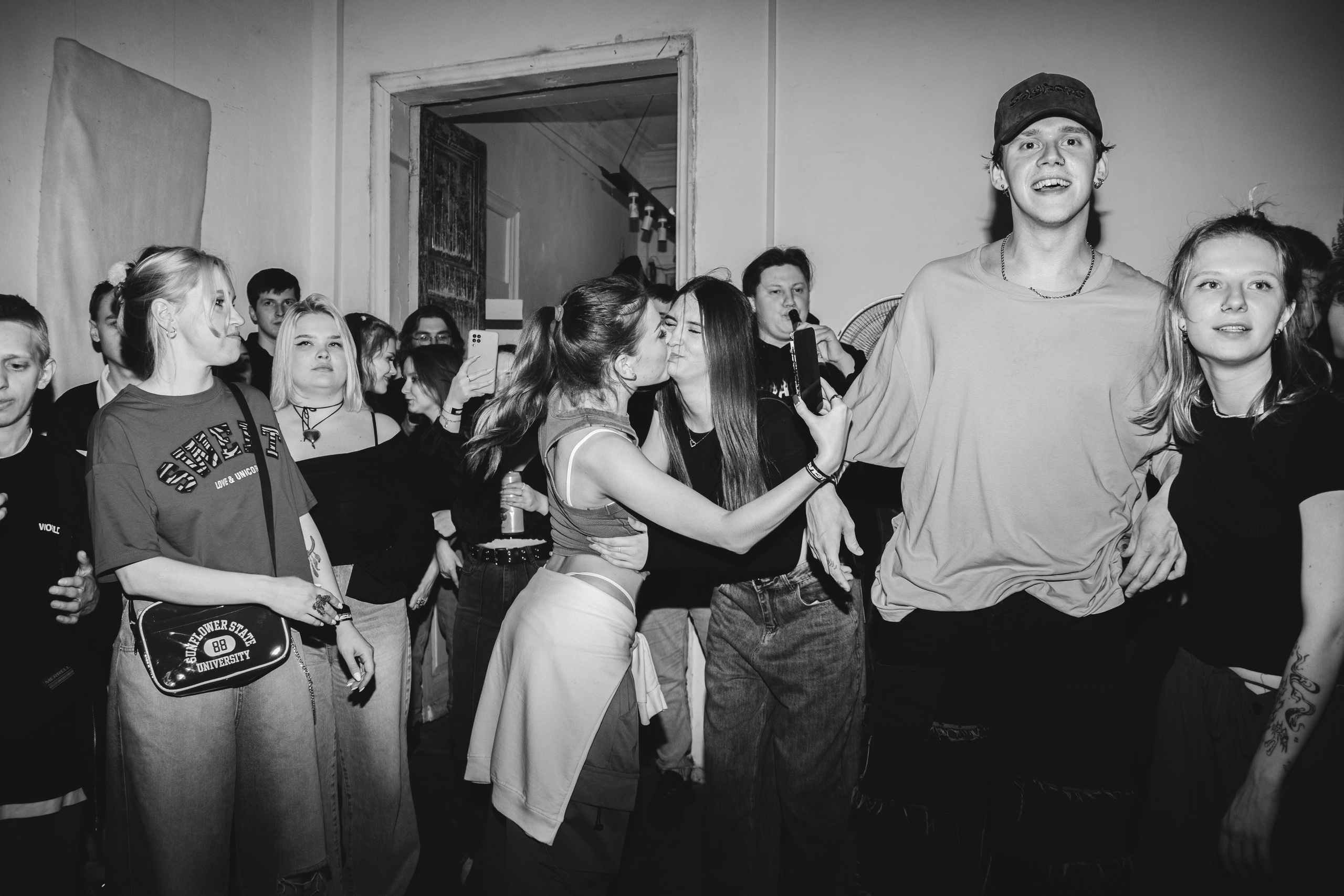 Тусовки. Фотограф Егор Огородов