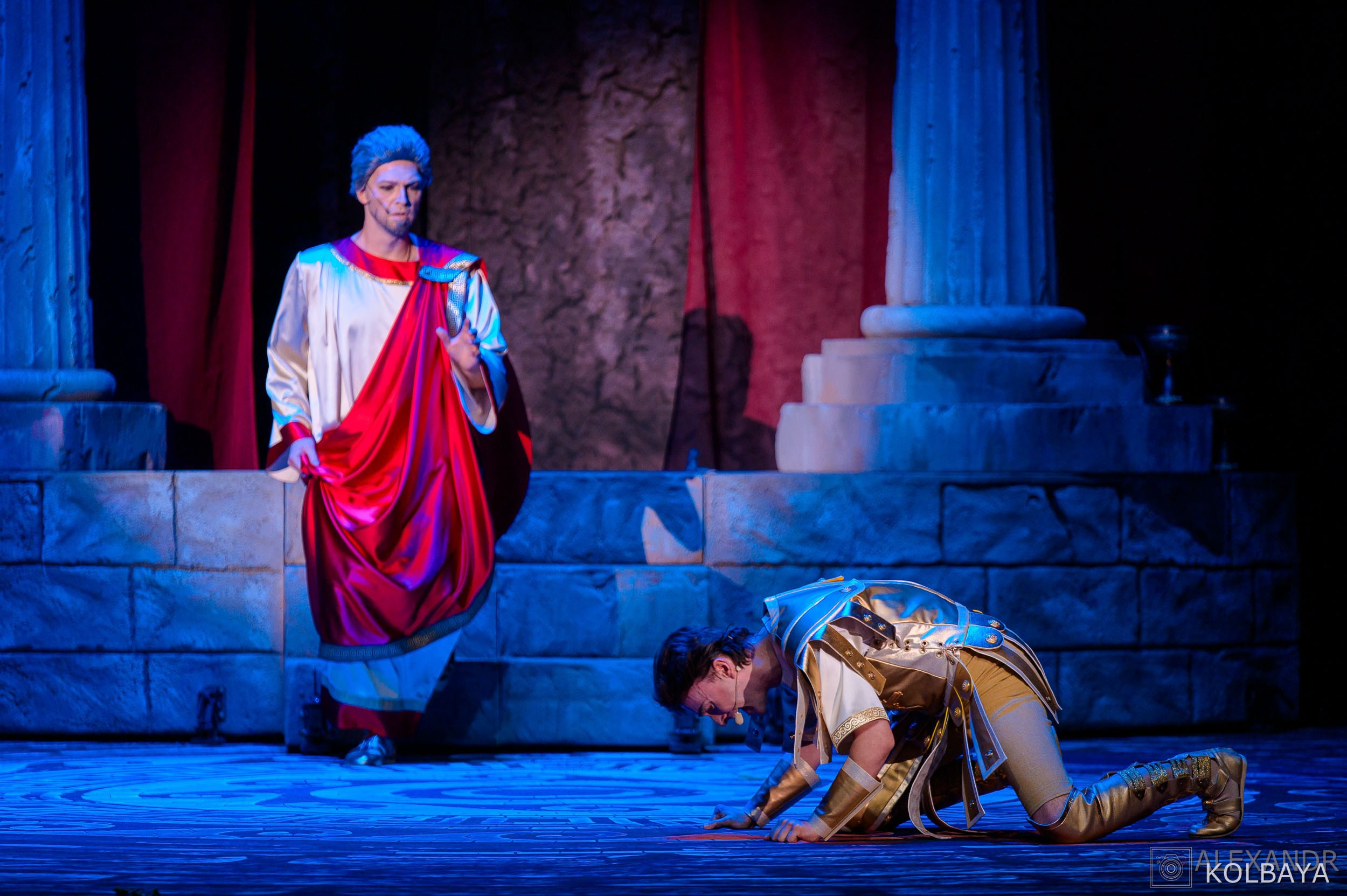 Фоторепортаж со спектакля Гладиатор в Театре Терезы Дуровой. Концертный и театральный репортажный фотограф в Москве Александр Колбая
