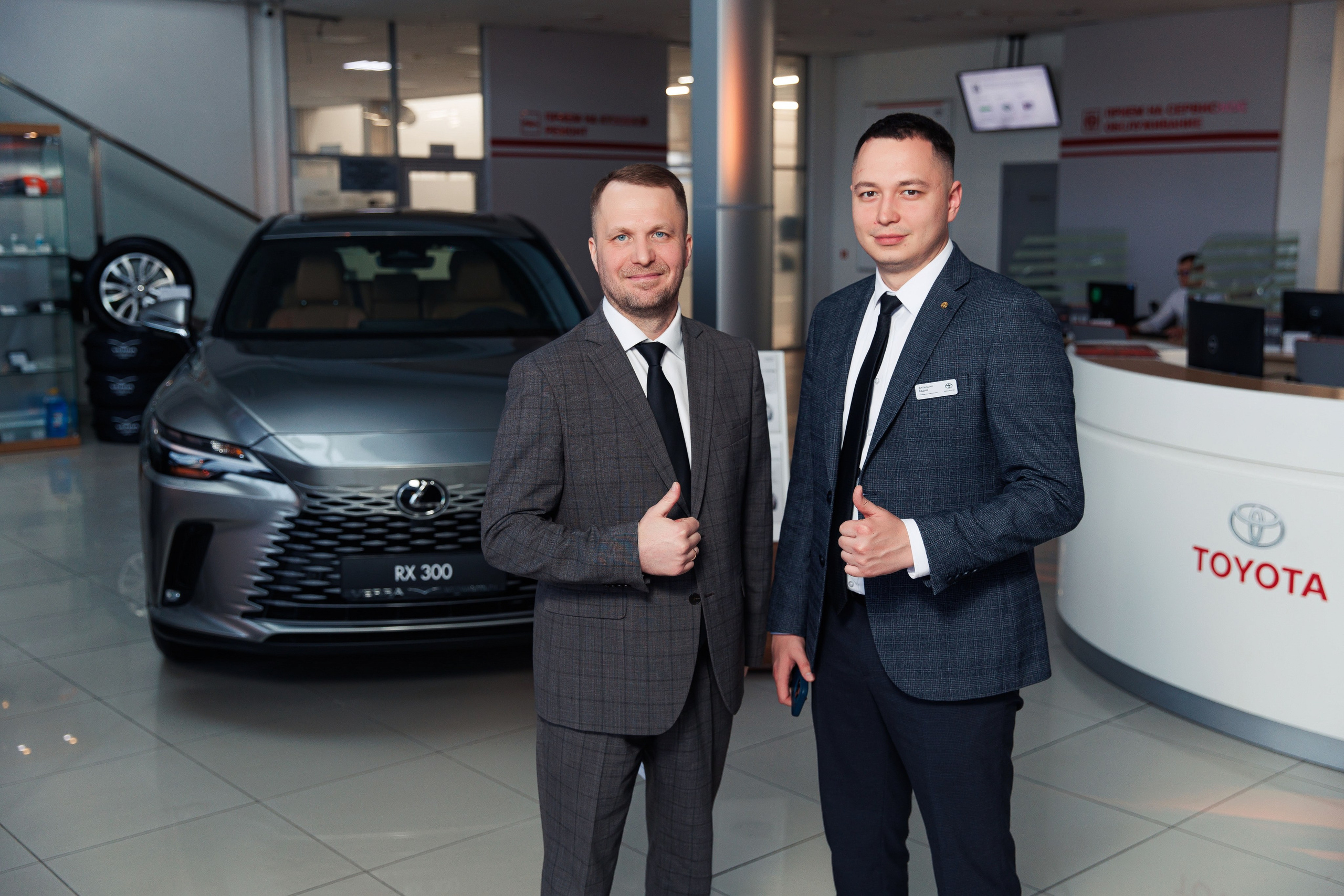 Презентация новой Toyota RAV4. Репортажный и свадебный фотограф в Уфе Павел Кожевников