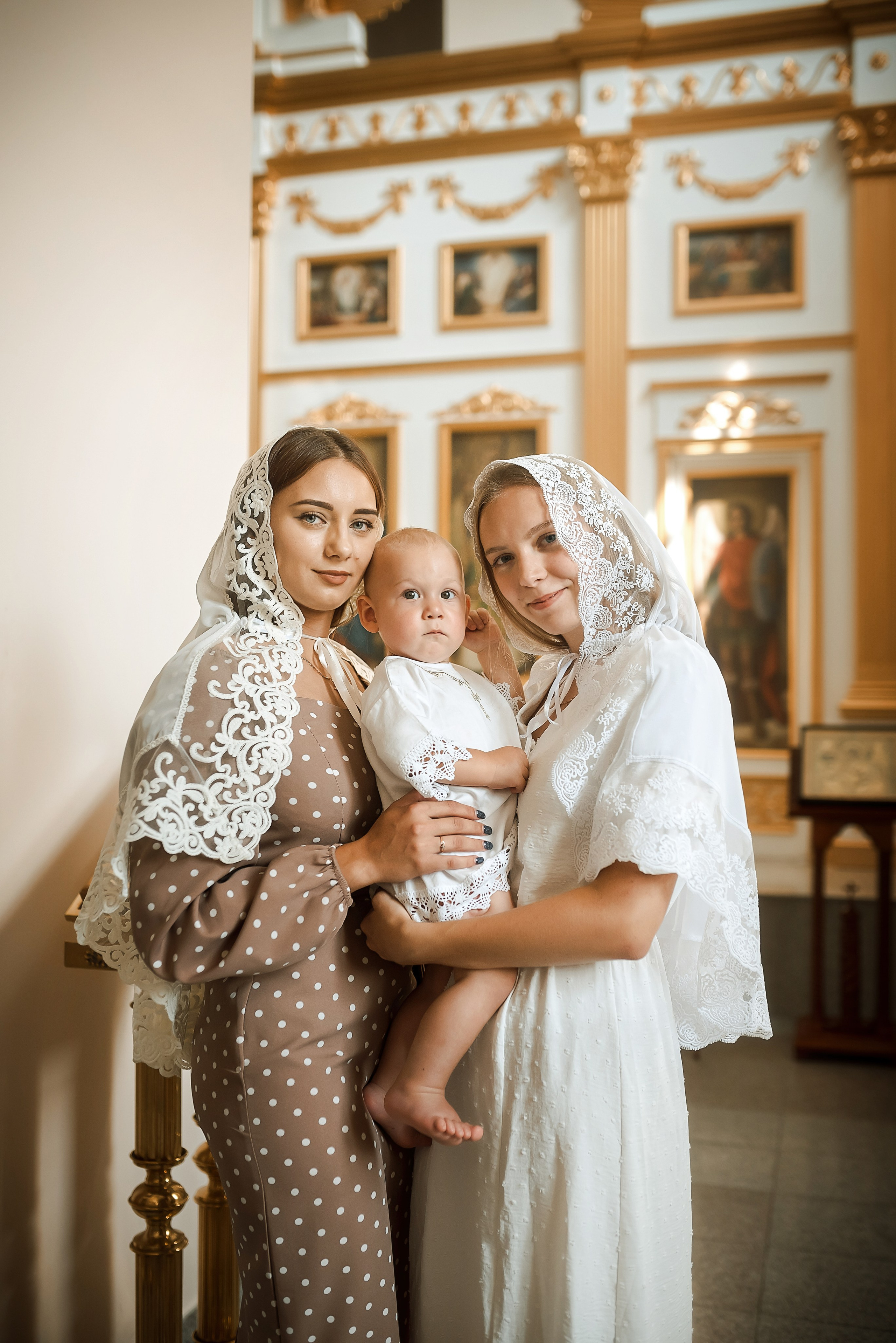 Крещение Дмитрияв Храме Иоанна Крондштатского. Семейный фотограф в Ростове-на-Дону Татьяна Литвинова