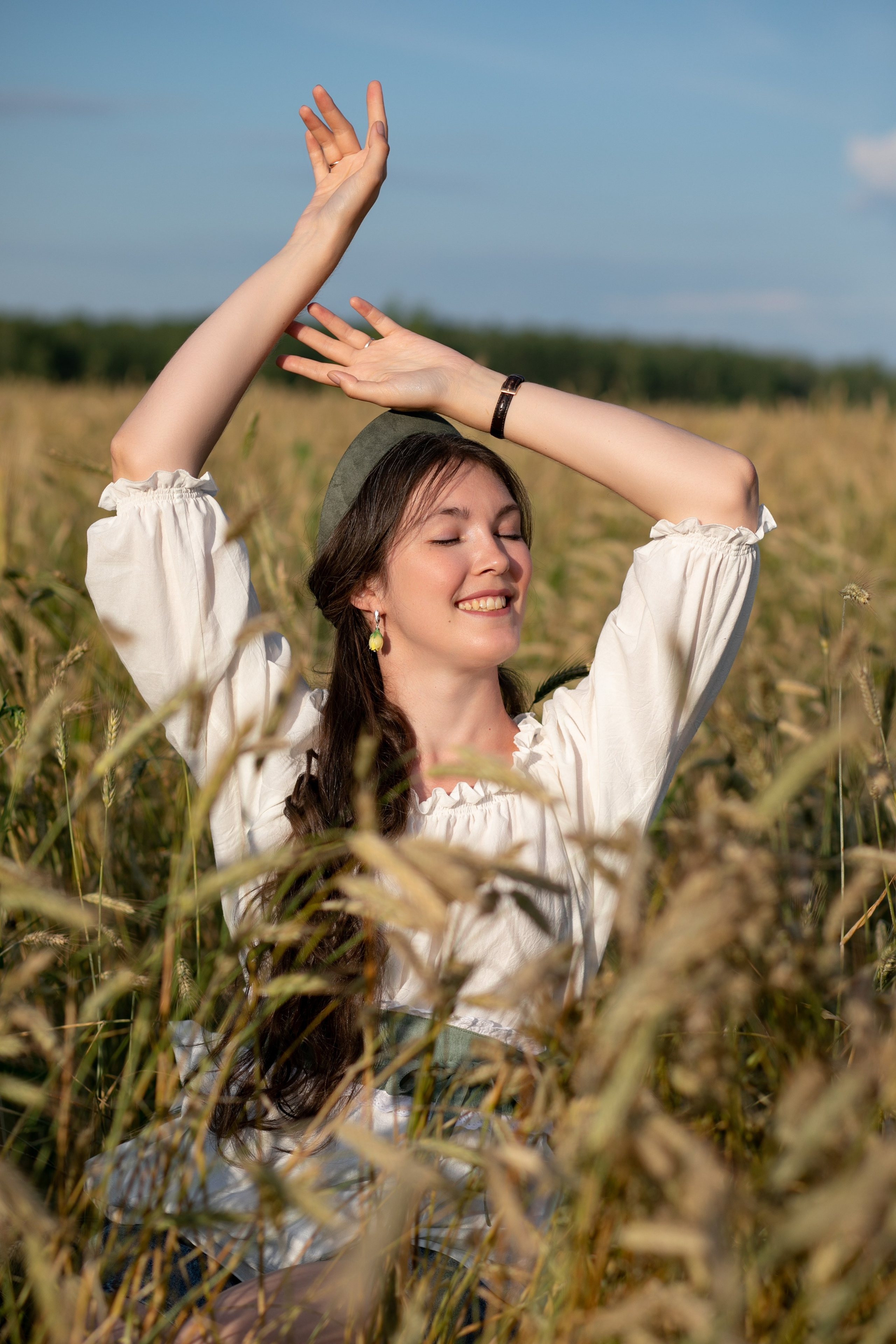 В полях)). Надежда Рыжова, портретная и контент-съемка в Челябинске