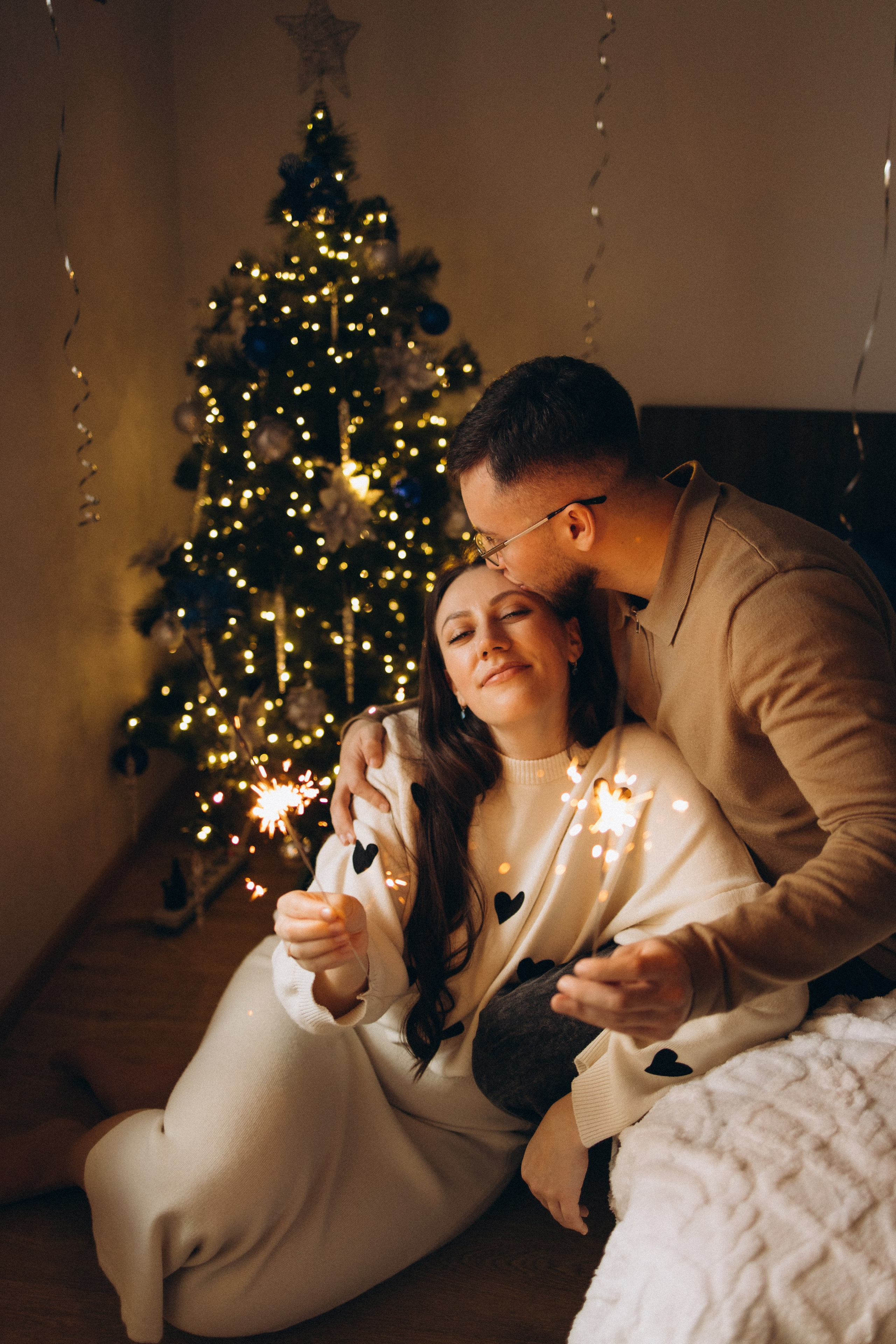 Новогодняя домашняя семейная фотосъемка (21.12.2024)г.Жуков (Калужская обл.). Надежда Стар семейный и церковный фотограф в Жукове и Калужской области