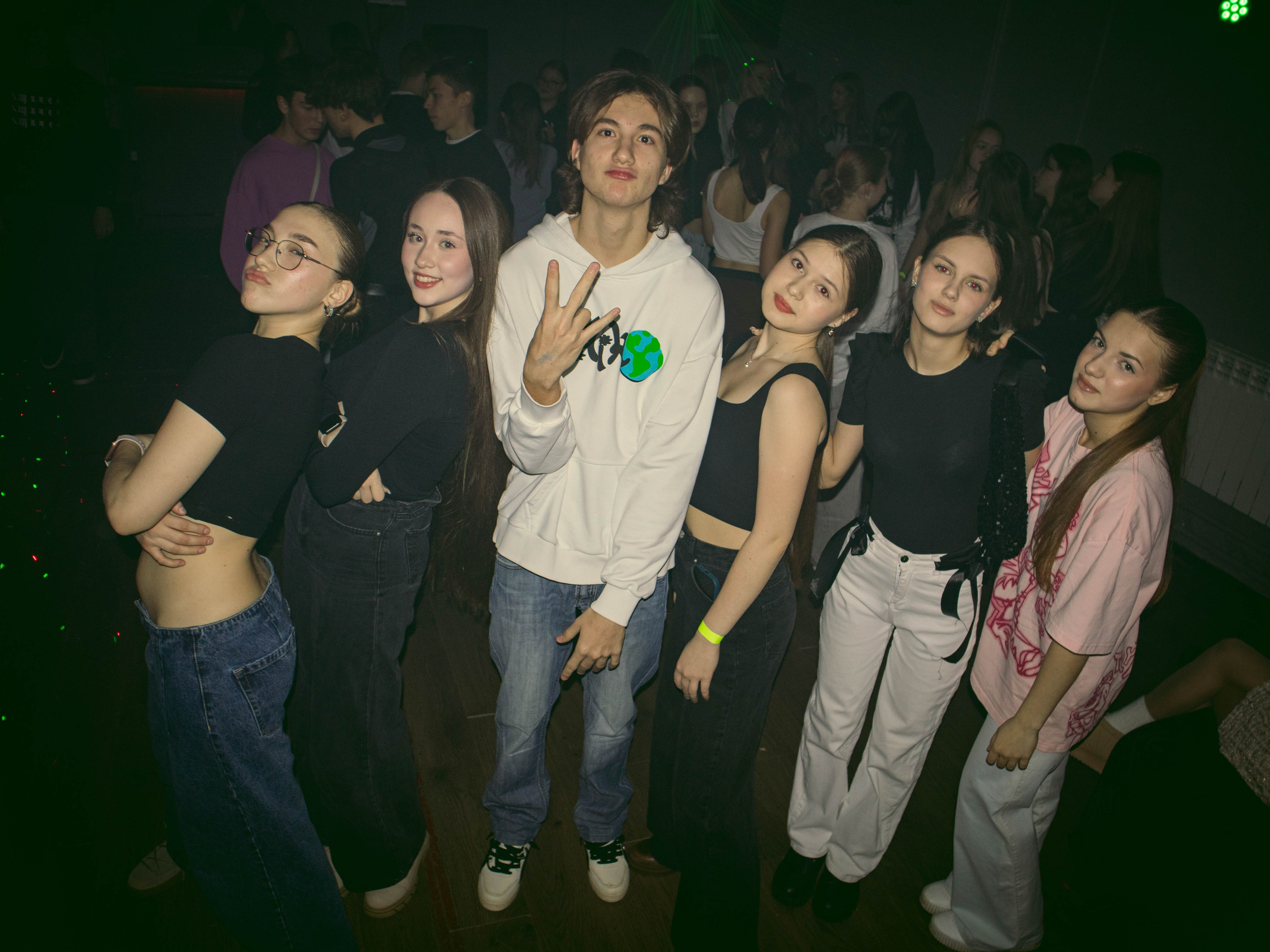 MOSHPIT. Фотограф и видеограф в Бугульме Аня Трутнева