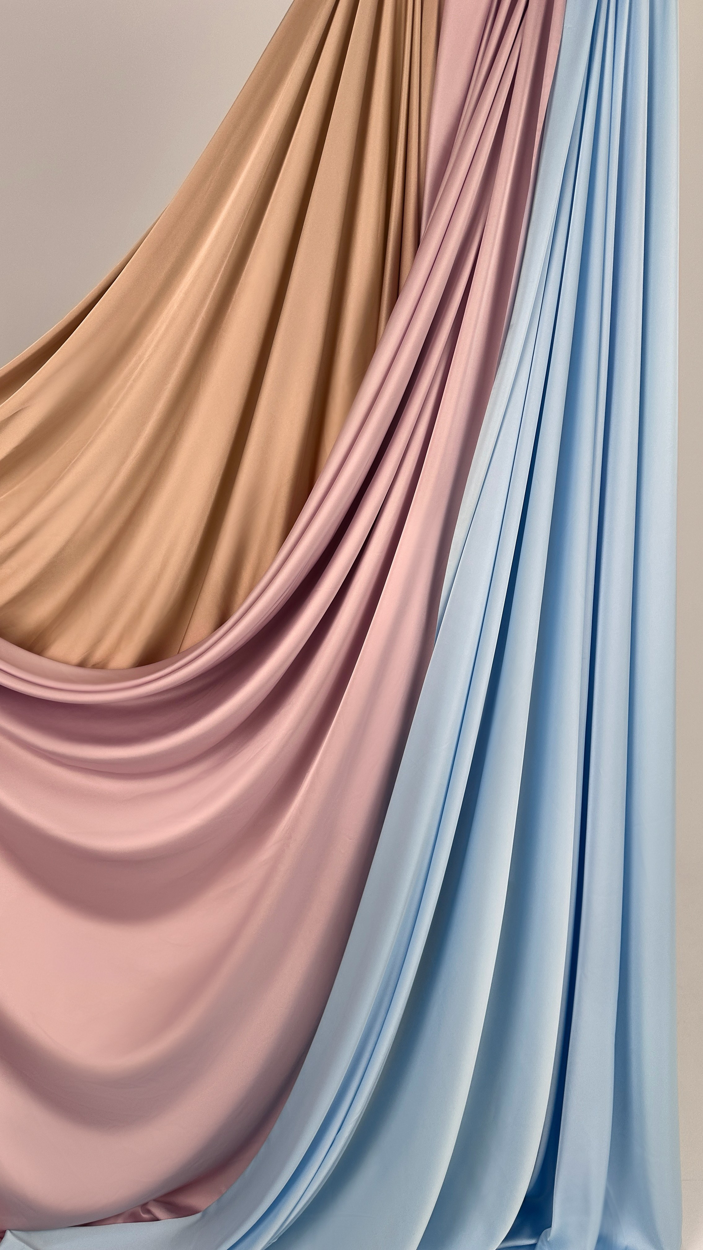 Тканевые фоны шолк 1,5*3 м, Установка фона на стойках - 500 руб