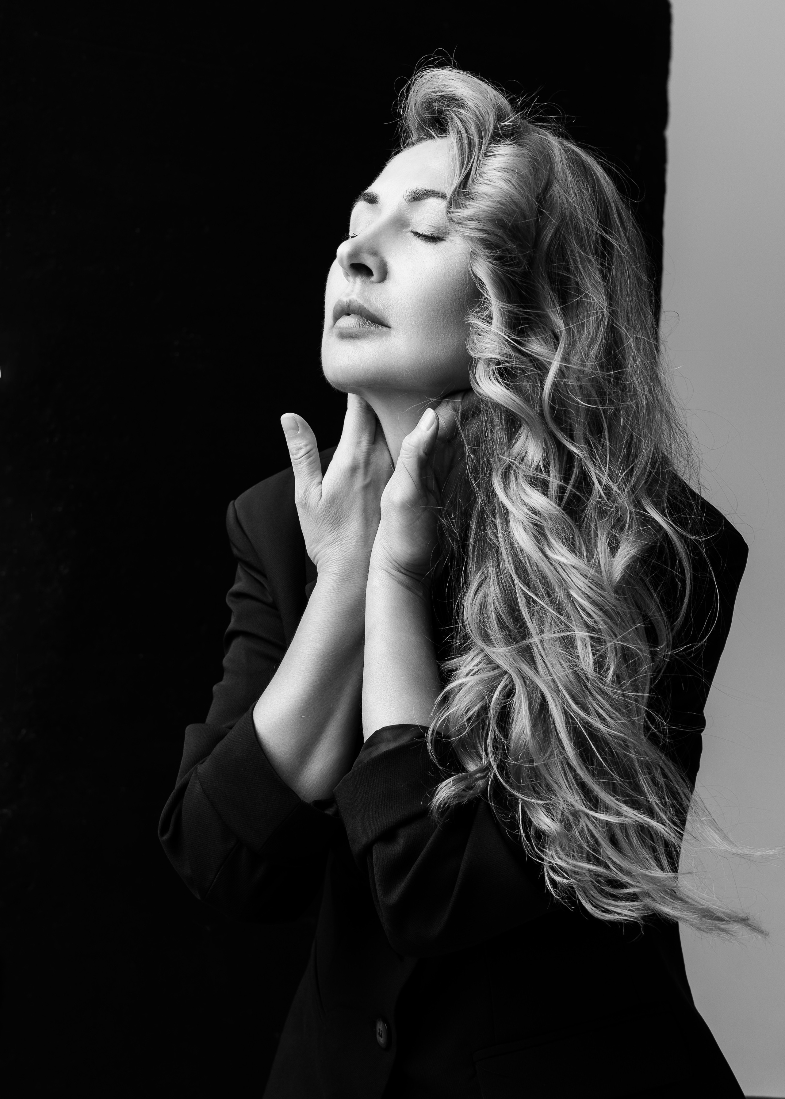 Света. Елена Симонова