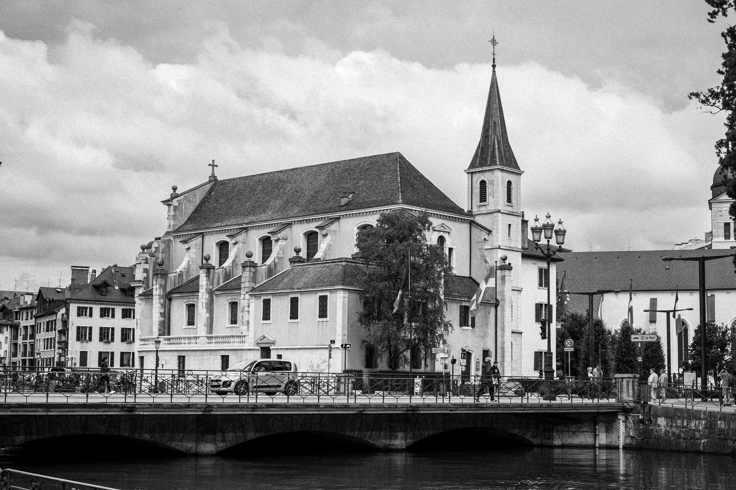 Анси. Фотограф Антон Швец — Монохромная реальность