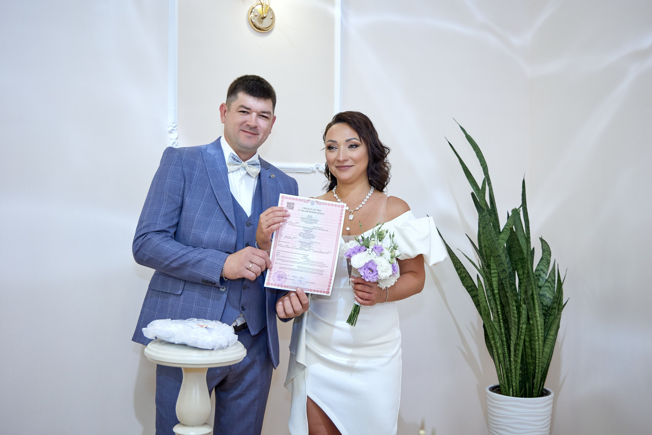 Фотосъемка в ЗАГСе, прогулка молодых, банкет
