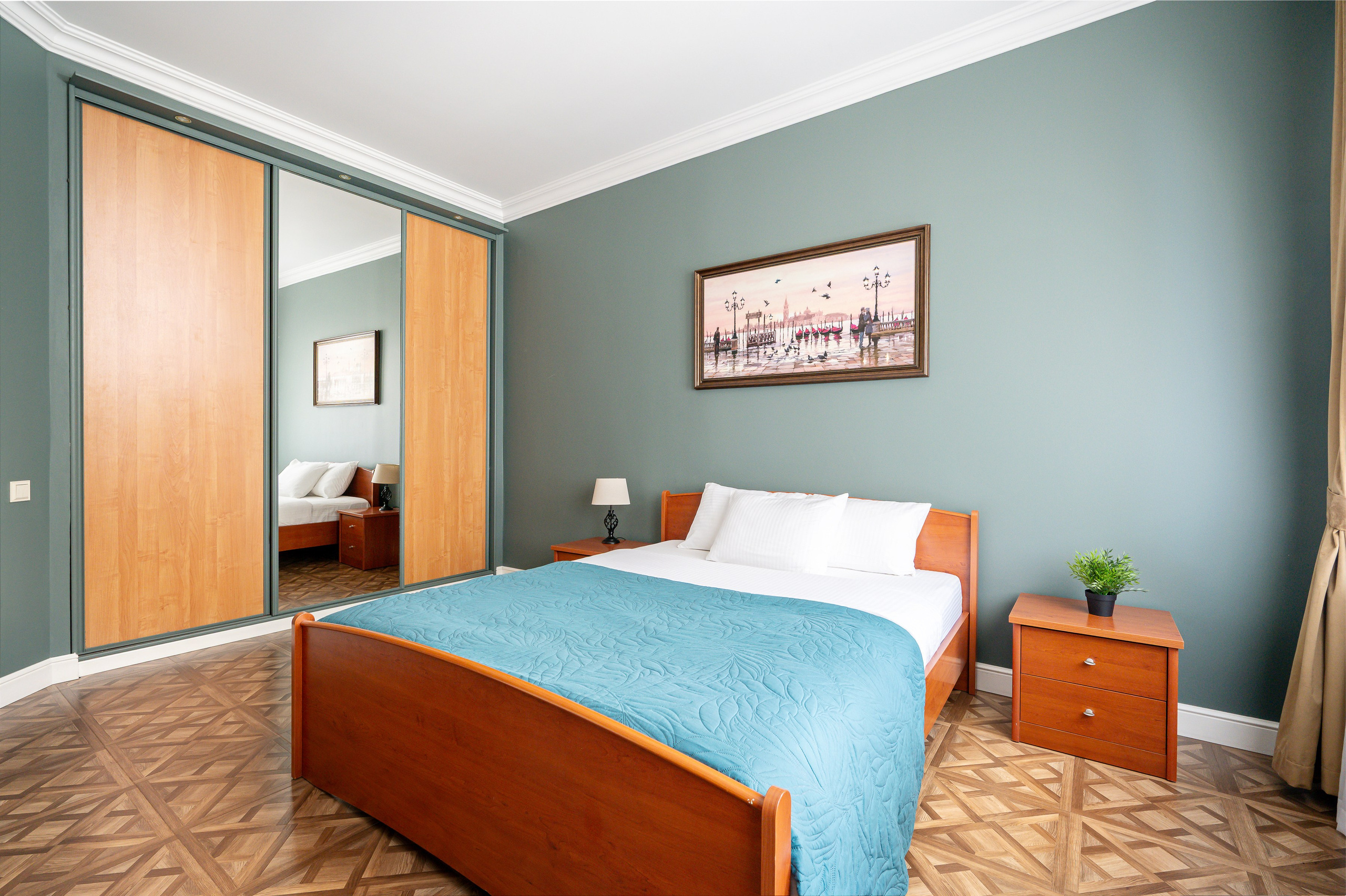 Квартира под посуточную аренду на Ул. Казанской в СПб. Интерьерный фотограф. Фото- видеосъемка недвижимости Санкт-Петербург