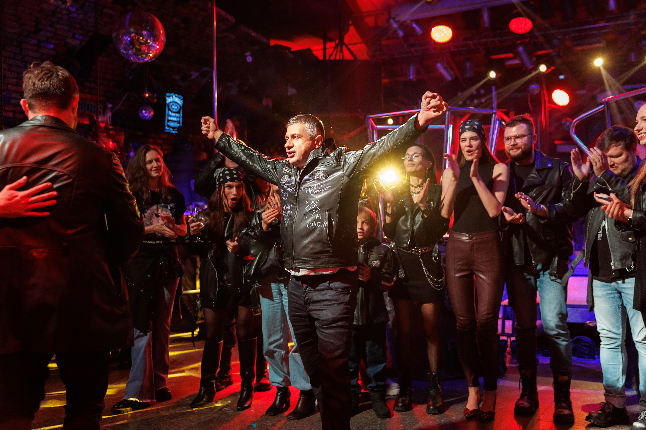 Юбилей в Sexton