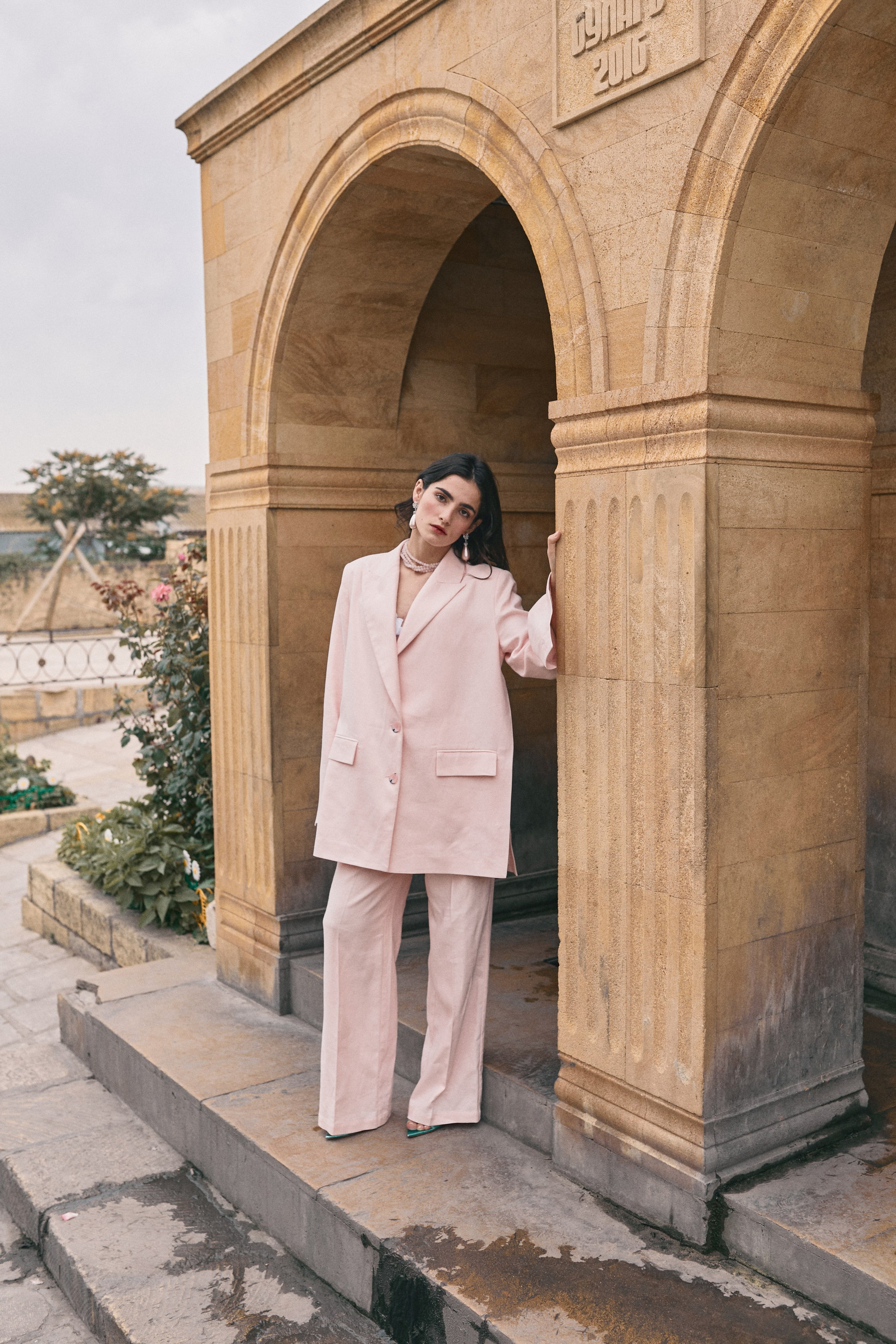 Организация и проведение выездной съемки для бренда под ключ. Фотограф Продюсер в горах КБР / Москва  Нальчик Горы