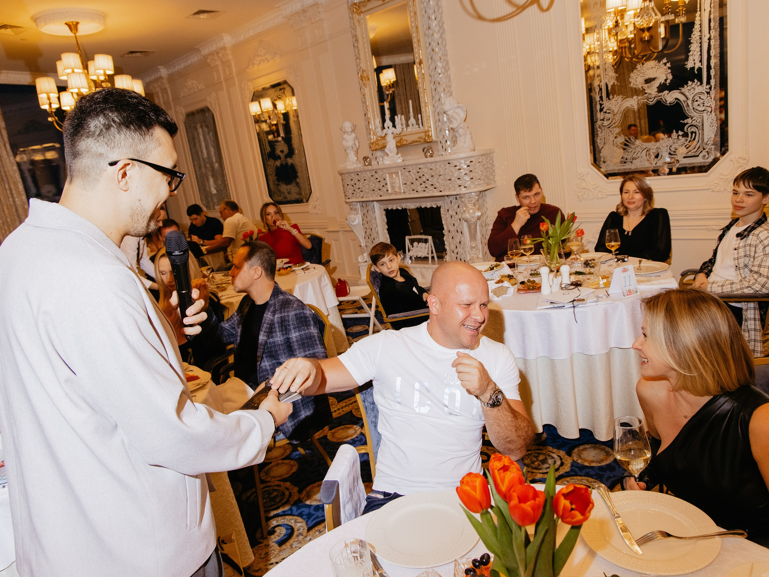 Ресторан Облака|8 марта. Свадебный фотограф Челябинск Зиненко Виктория