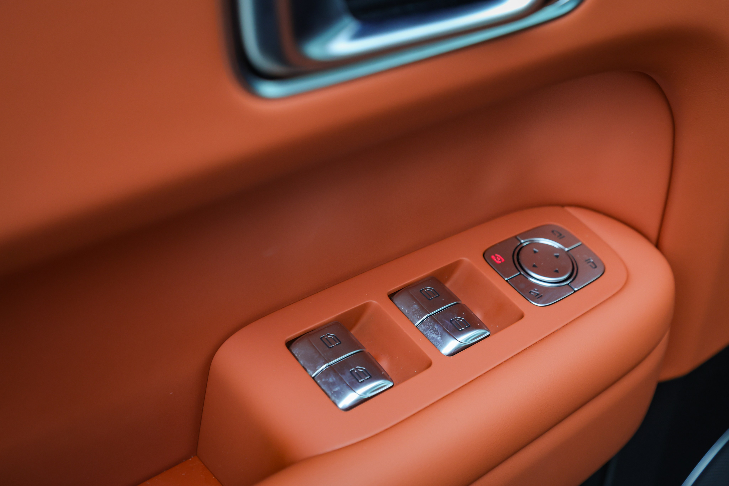 2024 LIXIANG L6. Mixturecaptures