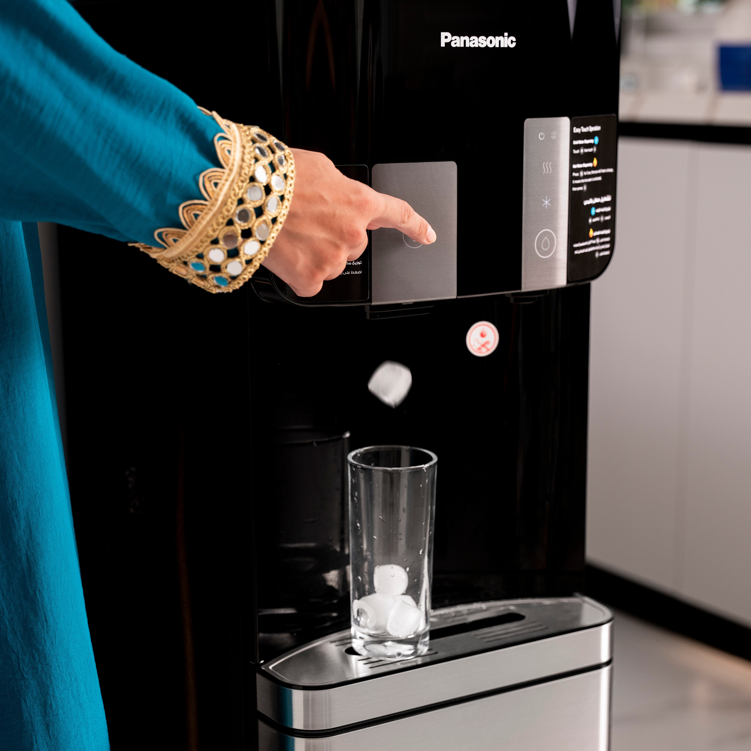 Advertising photographer in Dubai — Maxim Mitrofanov