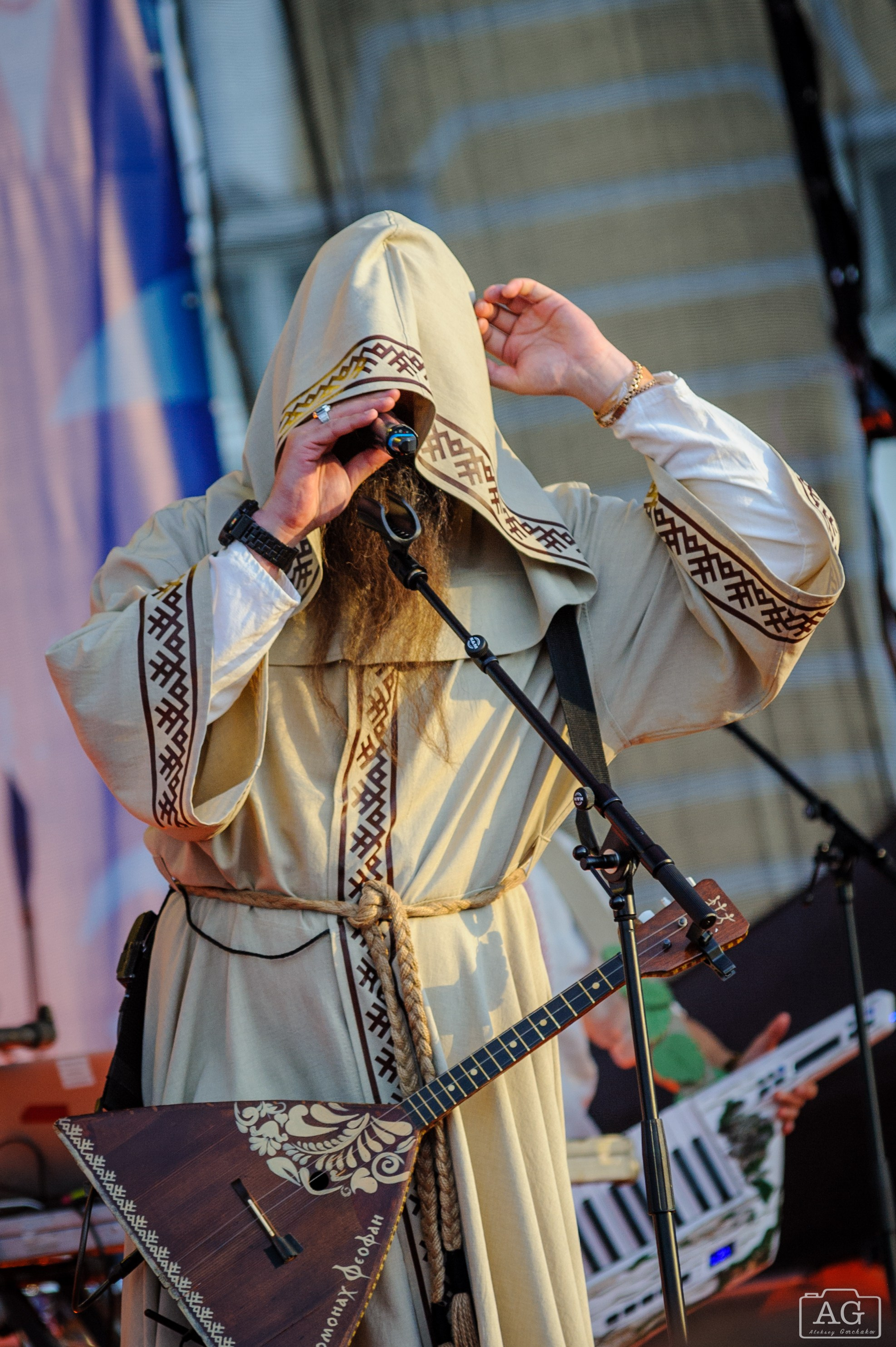 Нейромонах Феофан на открытой тренировке ФК «Зенит». Алексей Горчаков. Фотограф на ваш праздник