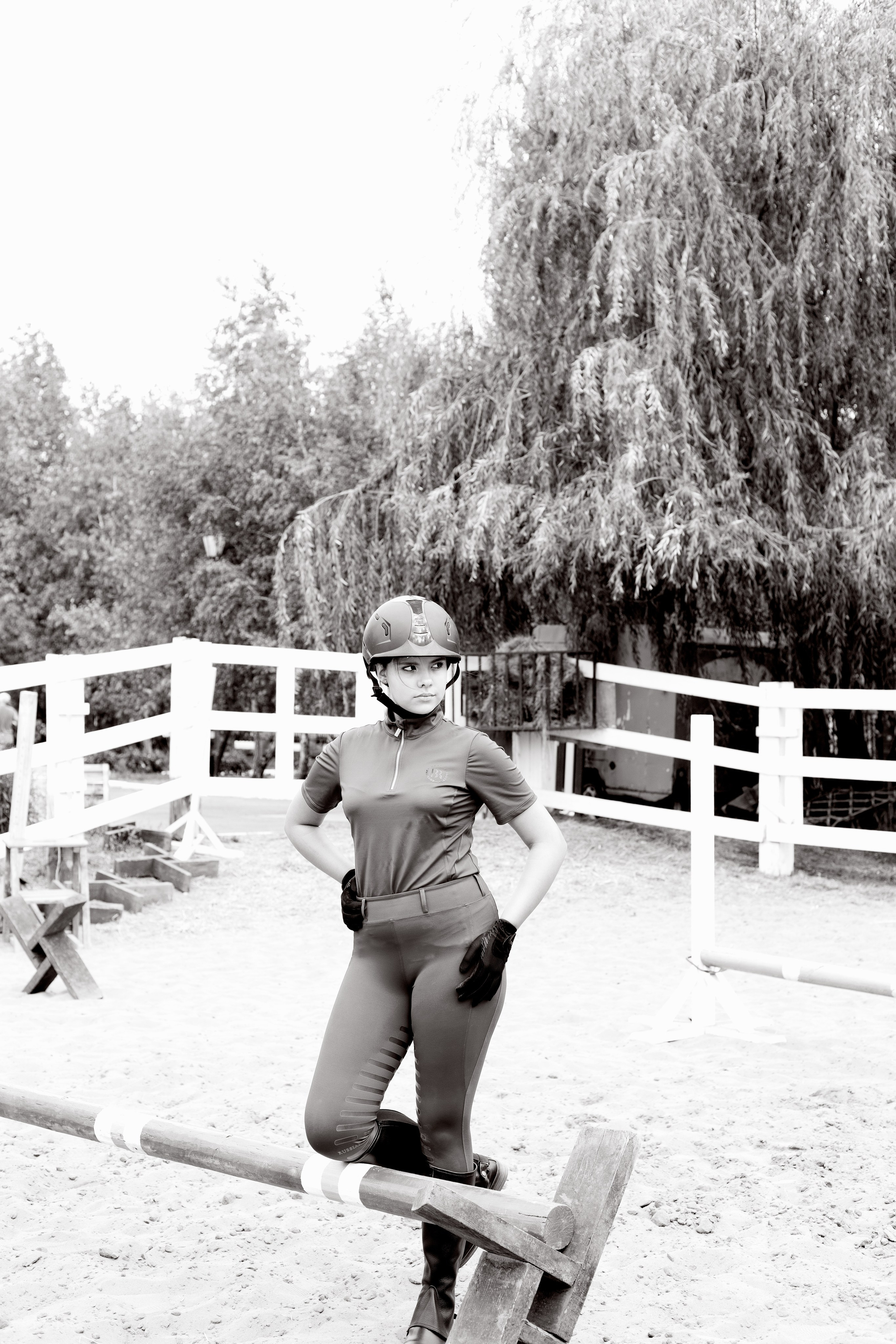 Лера в Конно-спортивном клубе. Женский фотограф в Орске Новотроицке Динара Долганова