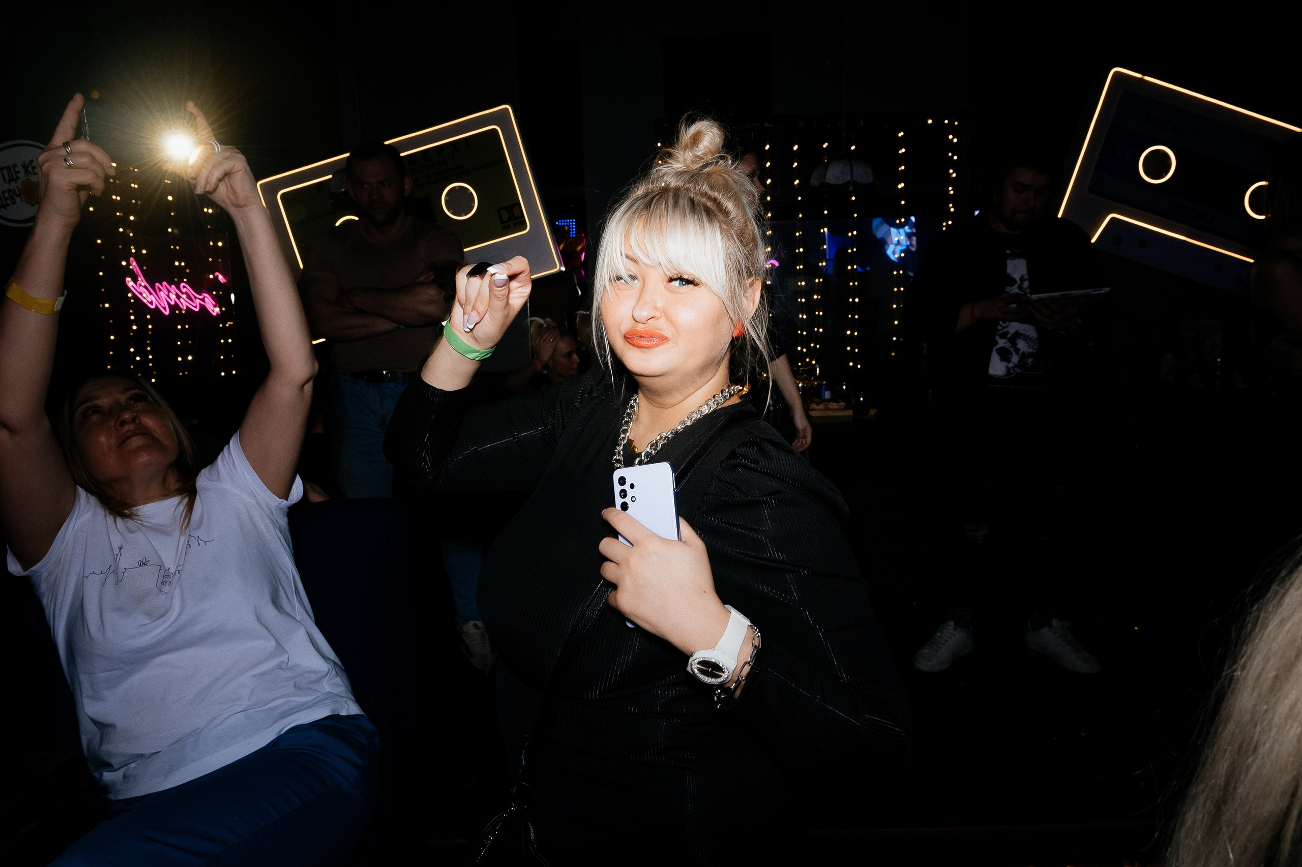 Фотосъемка открытия бара Руки Вверх. Свадебный фотограф Москва — Сергей и Татьяна