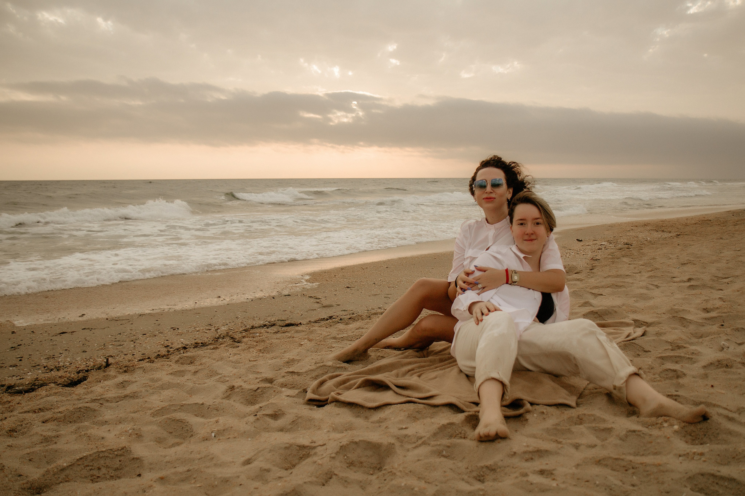 Ксения и Даша — ветер в волосах. Семейный фотограф Новороссийск, Анапа, Геленджик — Юлия Давыдова