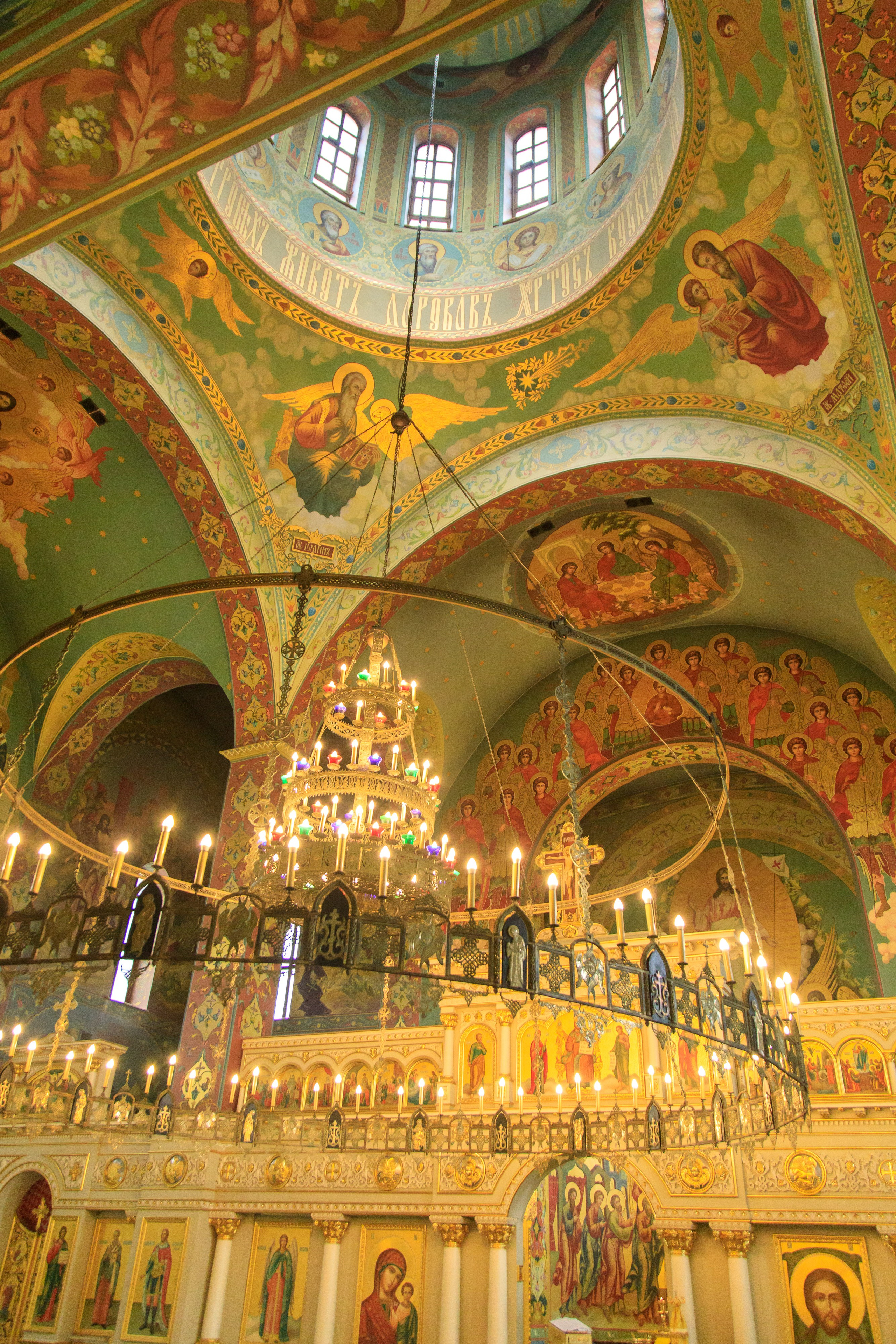 Фотосъёмка таинства крещения и крестин в городах Я фотограф снимающий венчания в городах Минеральные Воды, Пятигорск, Кисловодск, Ессентуки,. Репортажный и свадебный фотограф Пятигорск и КМВ