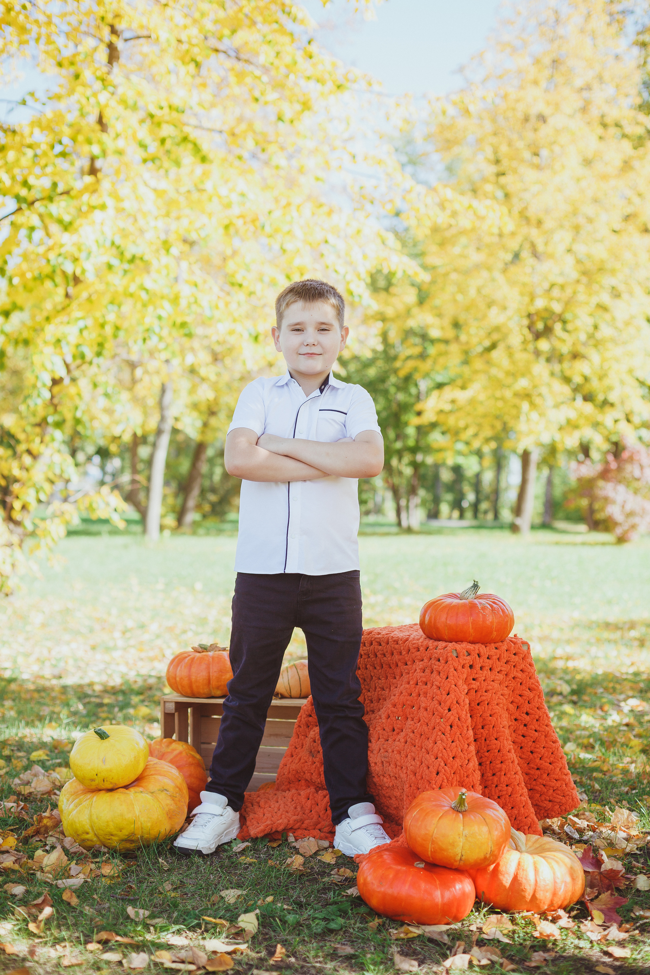 Школьная фотосессия на 31 августа. 1,2,3 сентября. Портреты детей 4-6 штук. Групповые общие 2-5 шт. Цена 450р. (1). Семейный и детский фотограф в Сухом Логу Ольга Кайгородова