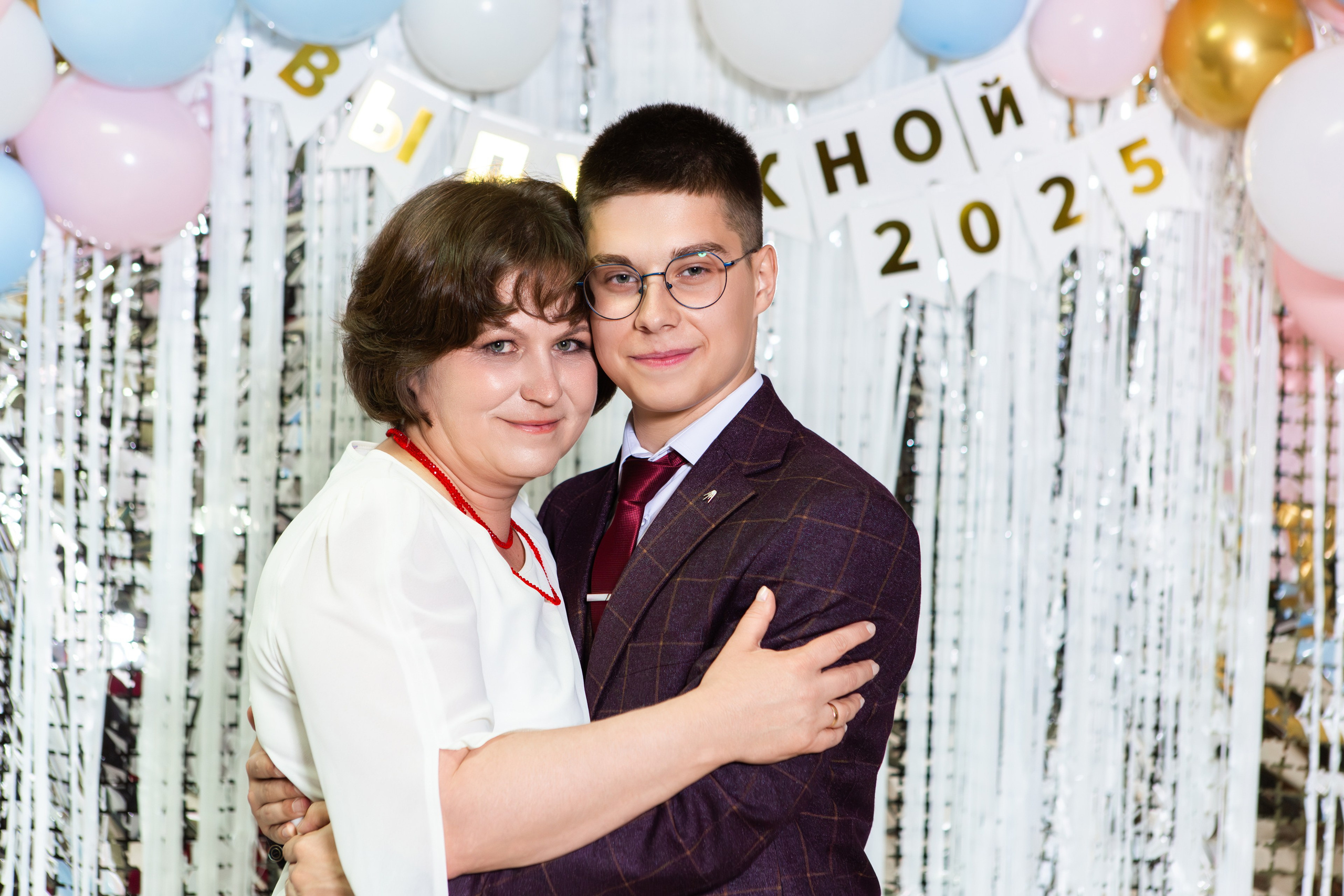 ФОТОСЕССИЯ С РОДИТЕЛЯМИ ВЫПУСКНОЙ 2025 9 ШКОЛА Г.МЦЕНСК. Профессиональный фотограф в Мценске и Орловской области