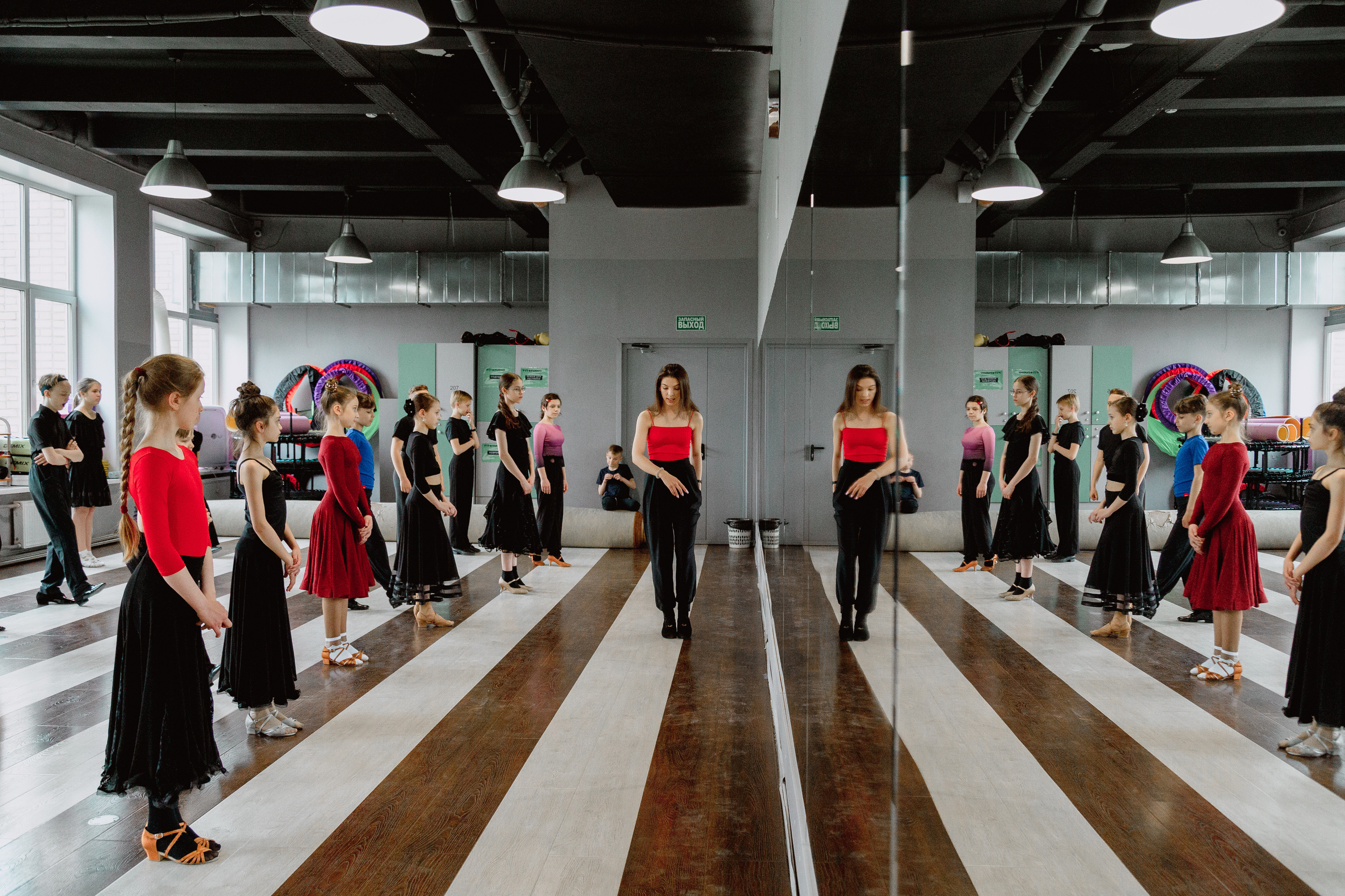 Let's dance. Главная