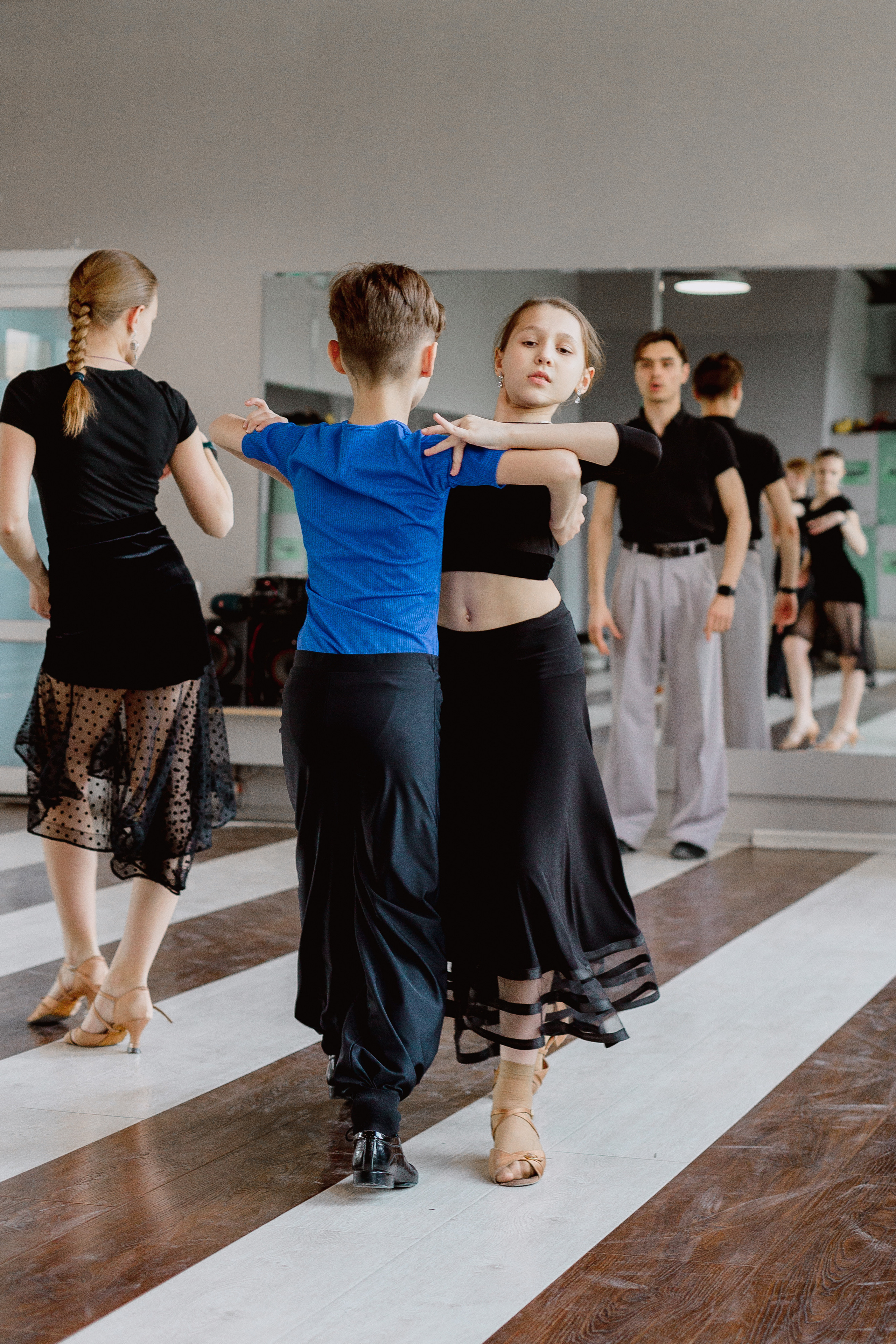 Let's dance. Главная