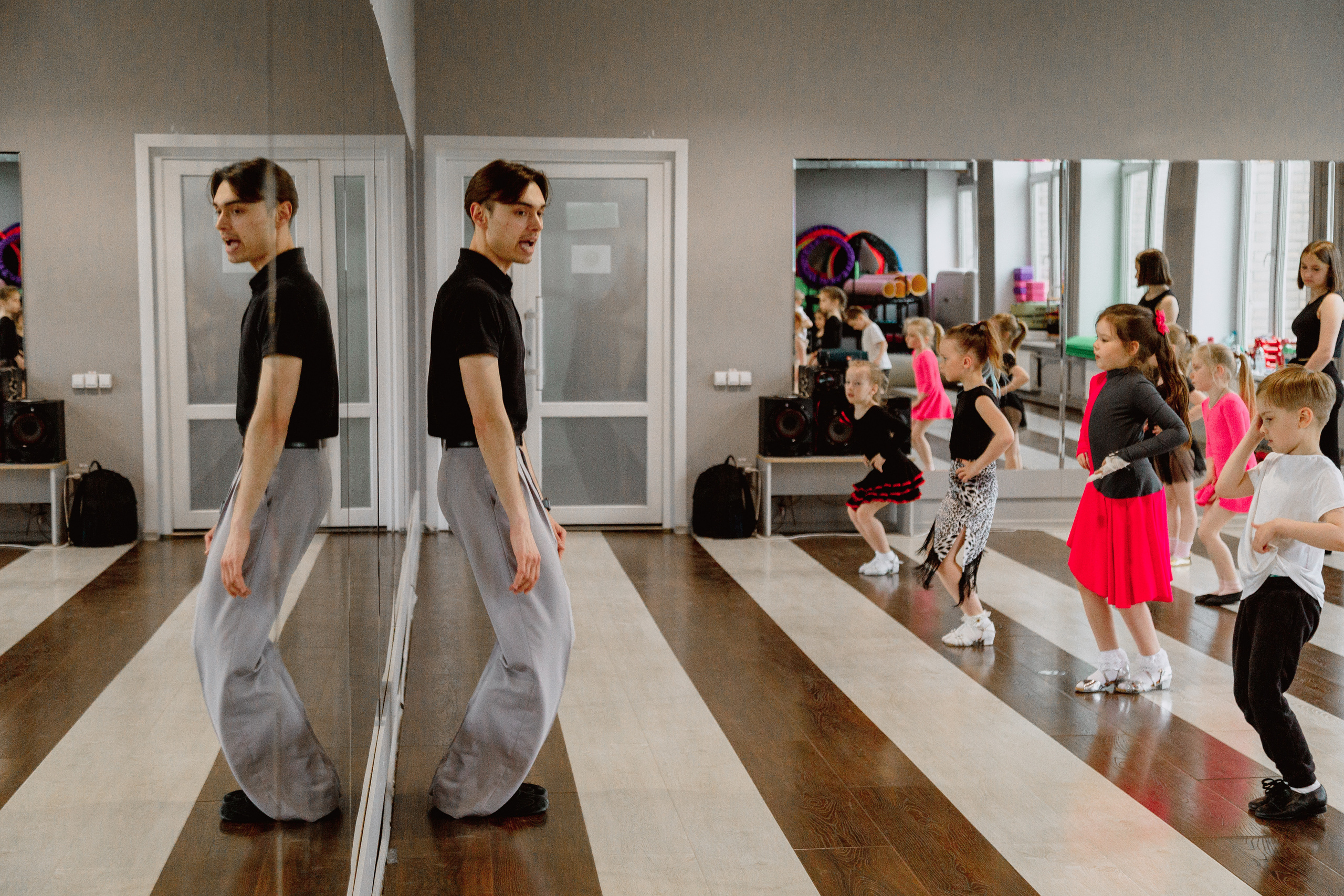 Let's dance. Главная