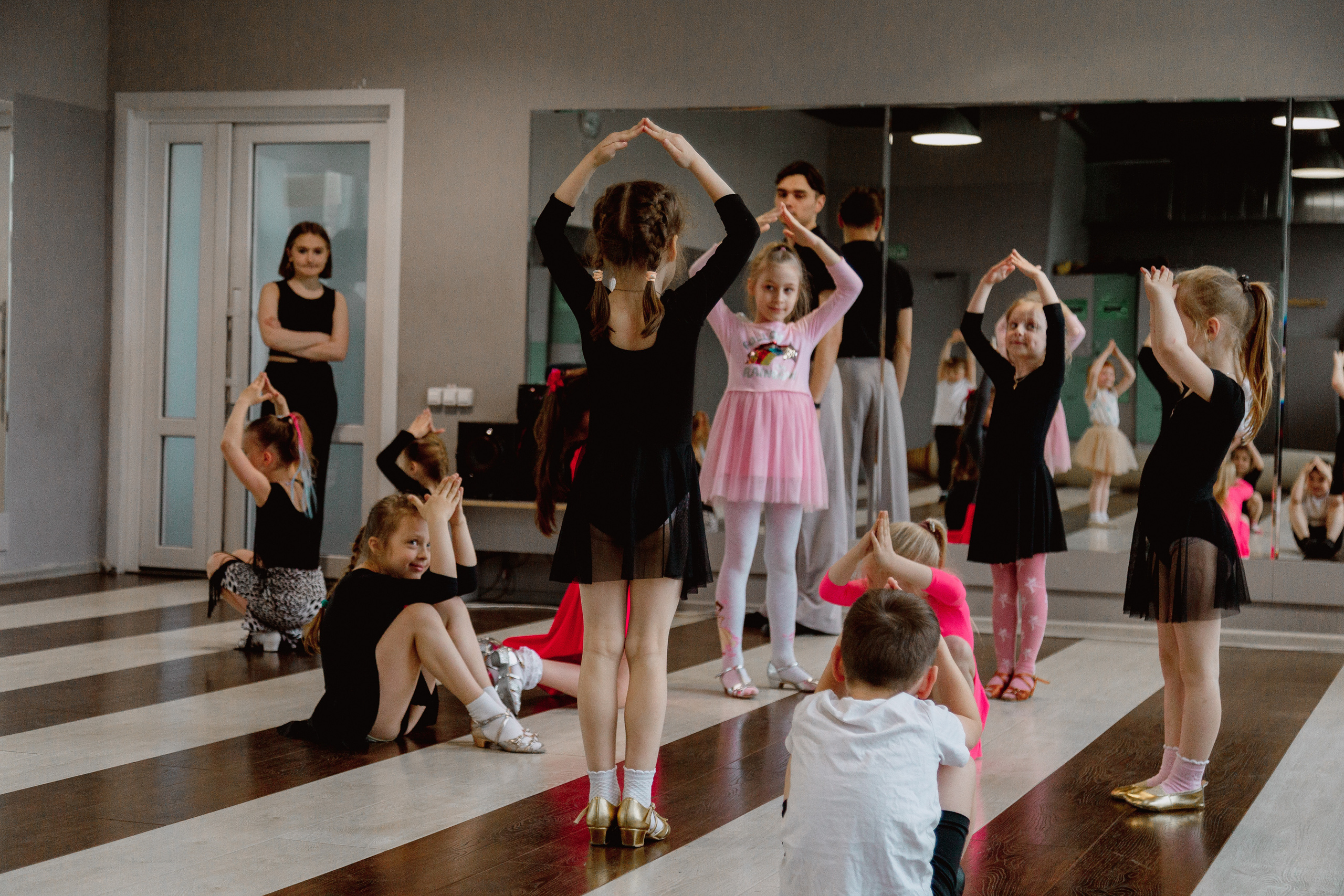 Let's dance. Главная