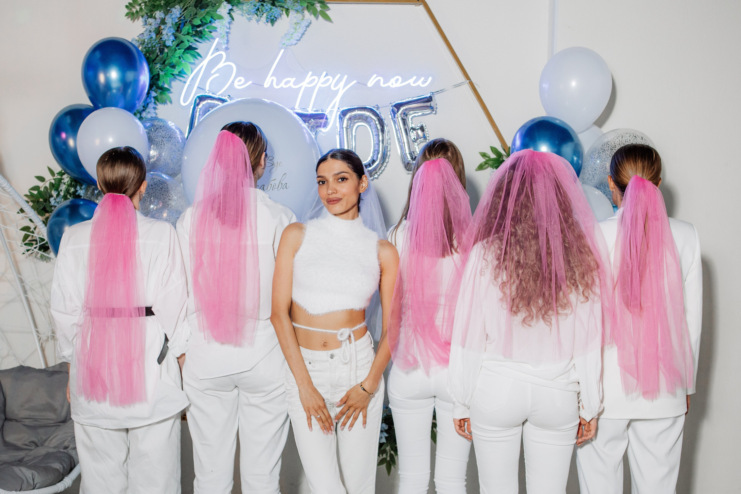 ДЕВИЧНИКИ. Репортажный фотограф Москва (детские праздники, квизы, концерты, дни рождения, свадьбы)