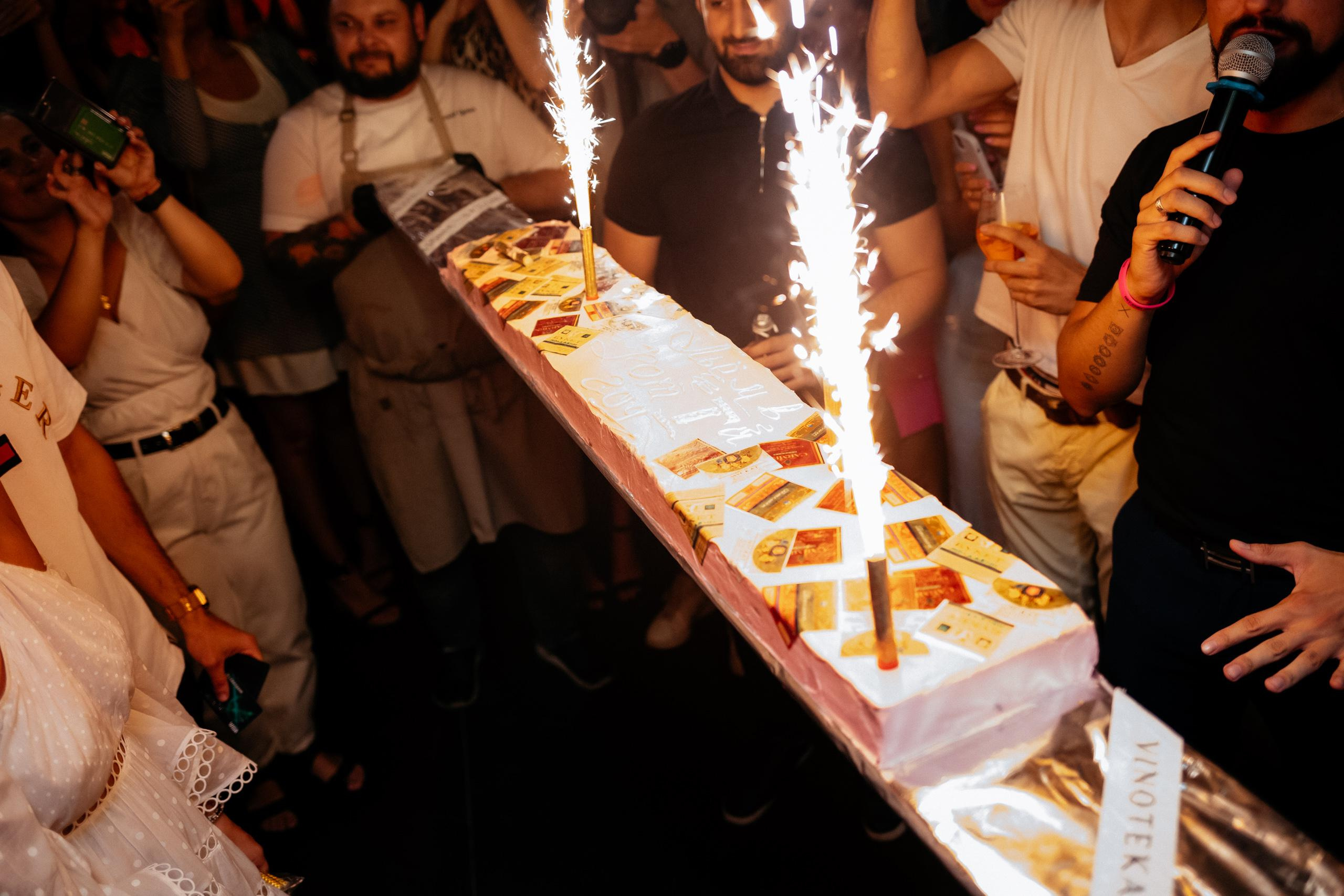 ВИНОТЕКА БАР х МАГАЗ [1 ГОД]. СВОИ. ФОТООТЧЕТЫ-СОБЫТИЯ-МЕСТА