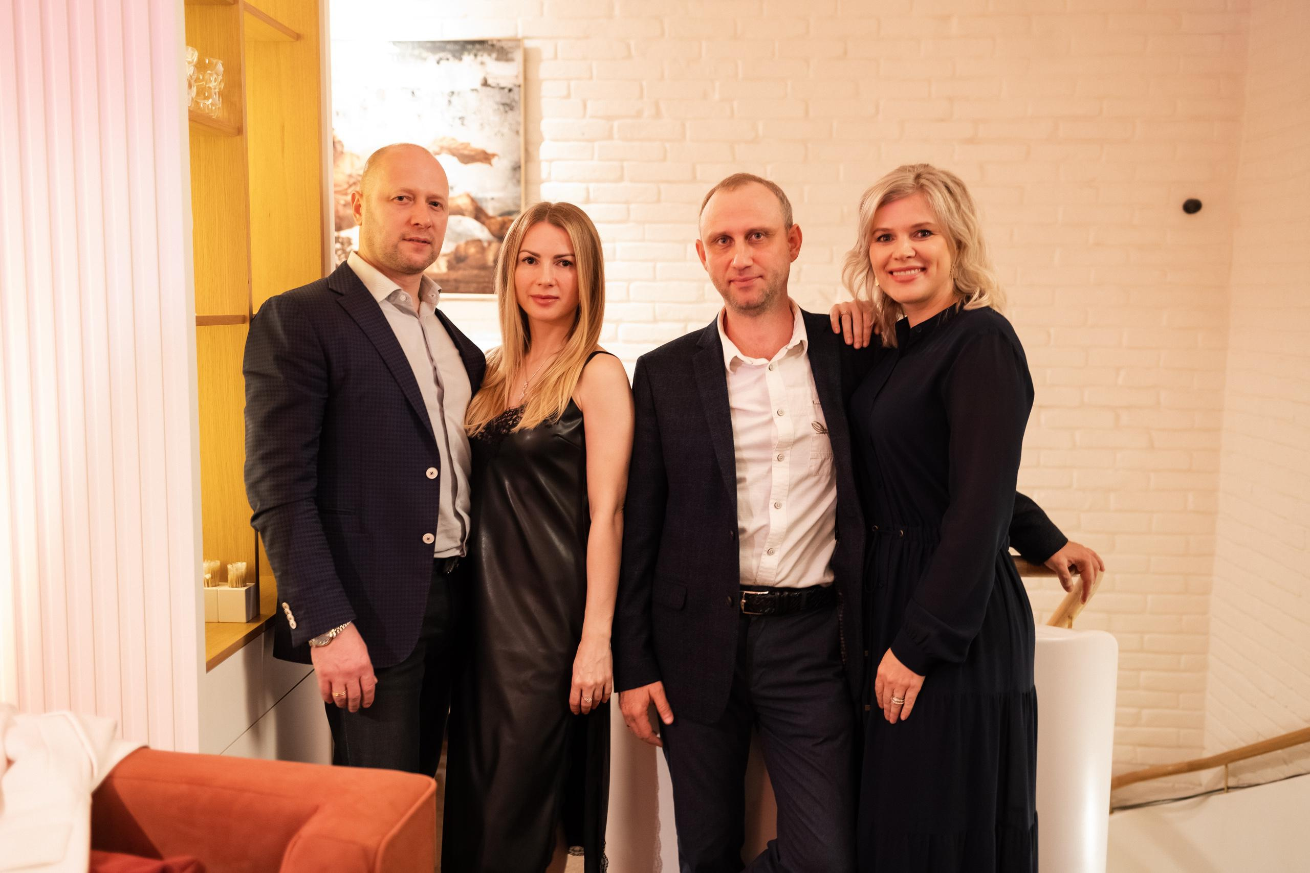 MAIN WINE [1 YEAR]. СВОИ. ФОТООТЧЕТЫ-СОБЫТИЯ-МЕСТА