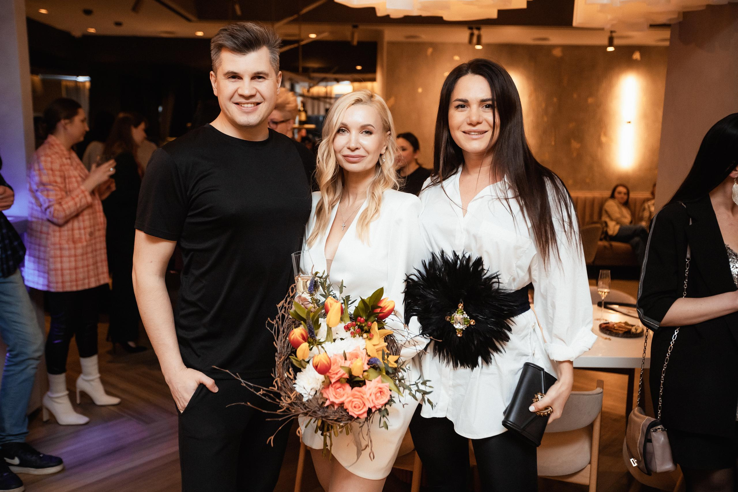 МОМЕНТЫ [ОТКРЫТИЕ]. СВОИ. ФОТООТЧЕТЫ-СОБЫТИЯ-МЕСТА