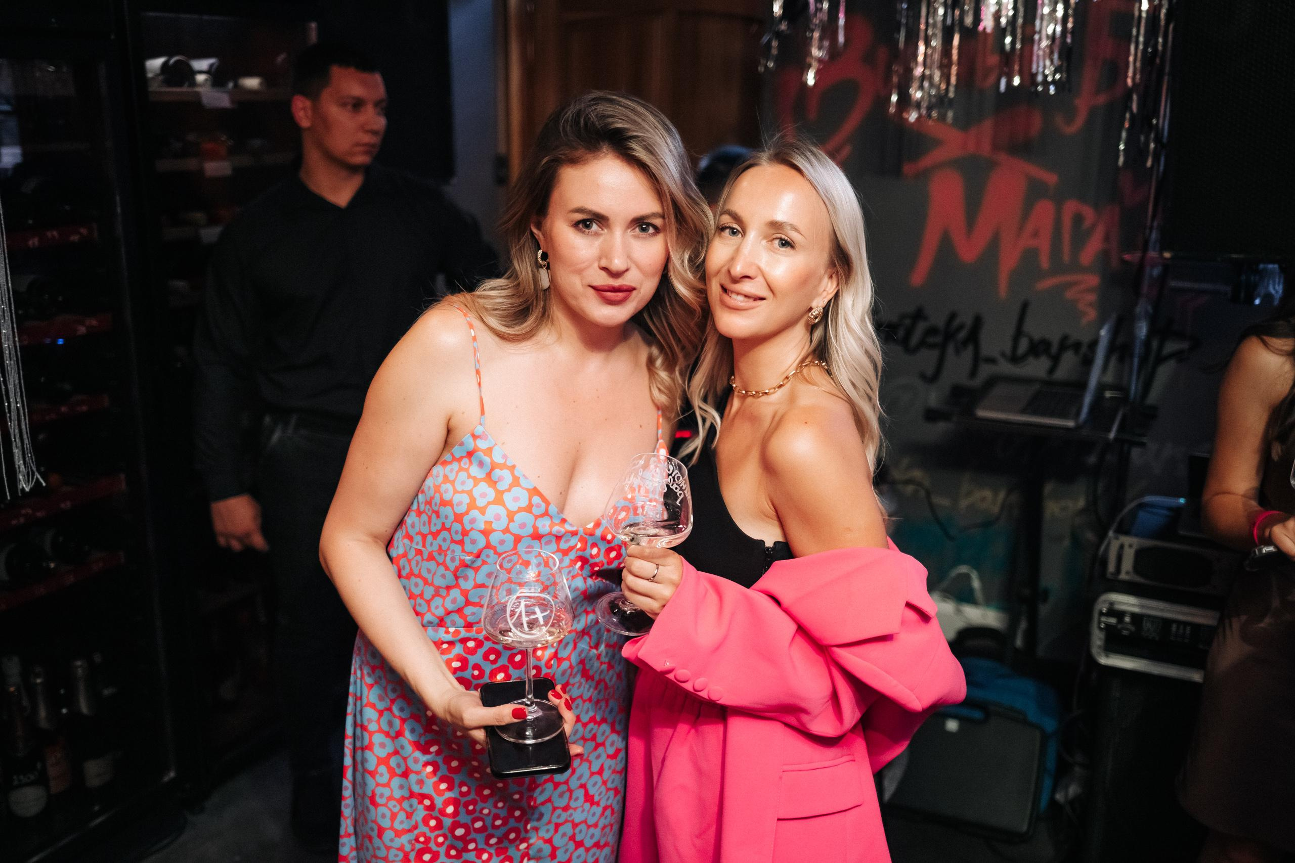 ВИНОТЕКА БАР х МАГАЗ [1 ГОД]. СВОИ. ФОТООТЧЕТЫ-СОБЫТИЯ-МЕСТА