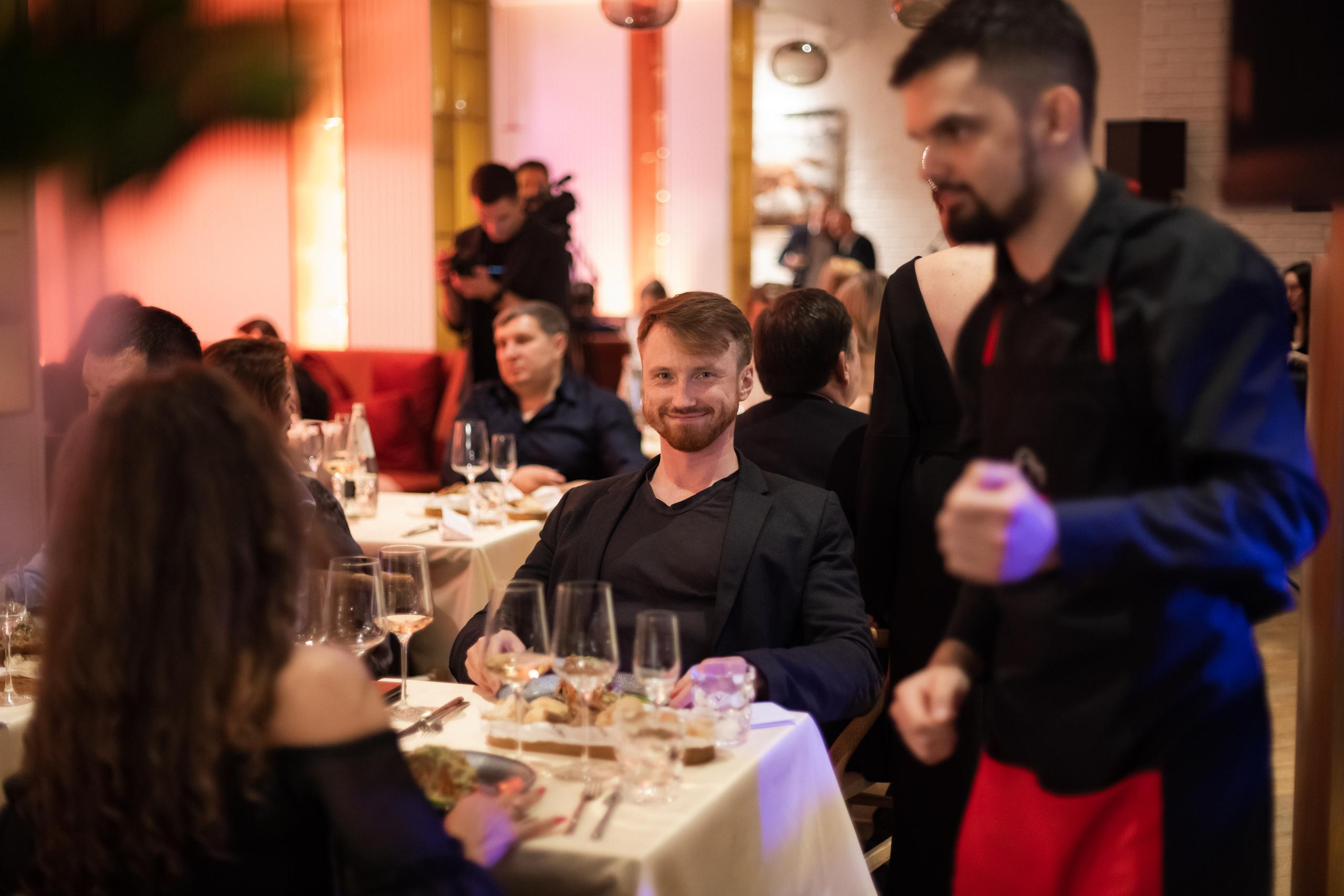 MAIN WINE [1 YEAR]. СВОИ. ФОТООТЧЕТЫ-СОБЫТИЯ-МЕСТА