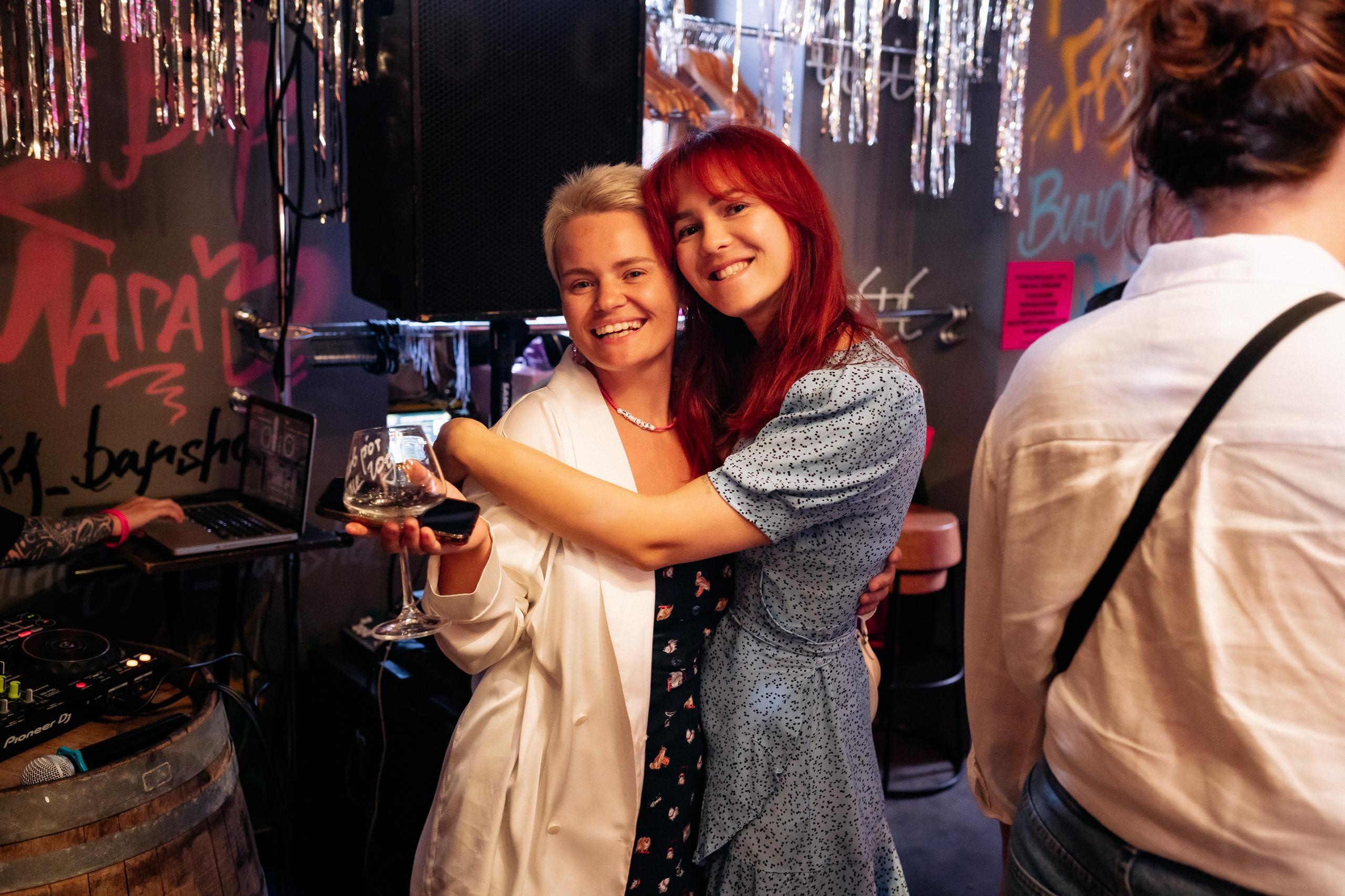 ВИНОТЕКА БАР х МАГАЗ [1 ГОД]. СВОИ. ФОТООТЧЕТЫ-СОБЫТИЯ-МЕСТА