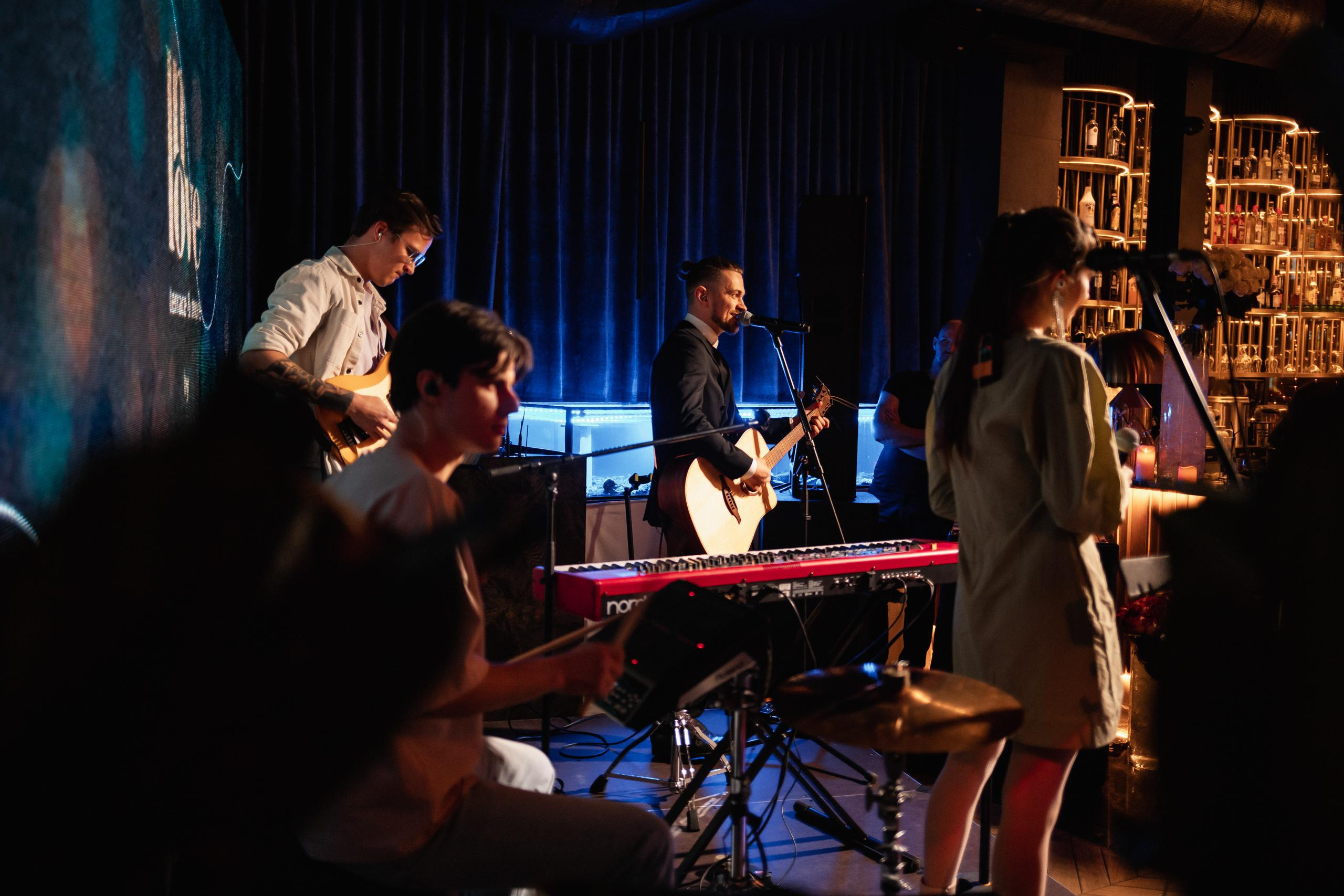 INLOVE [открытие террассы]. СВОИ. ФОТООТЧЕТЫ-СОБЫТИЯ-МЕСТА